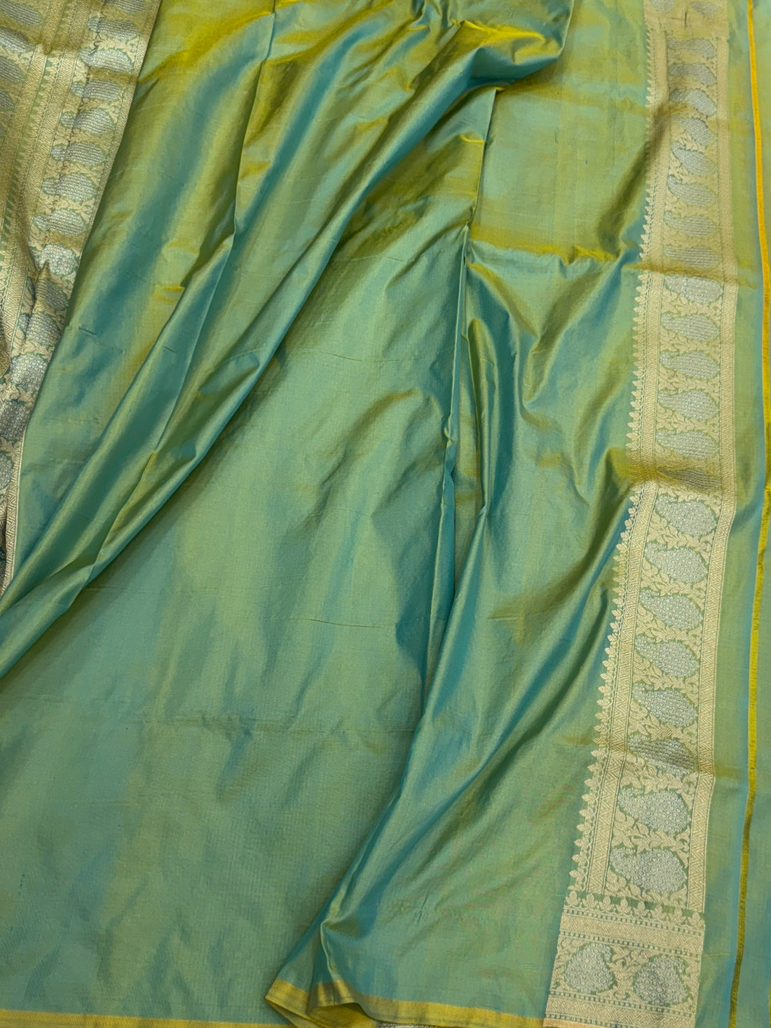 Sea Green Banarasi Minakari Pure Katan Silk Brocade Saree – Rich Traditional Brocade Weave