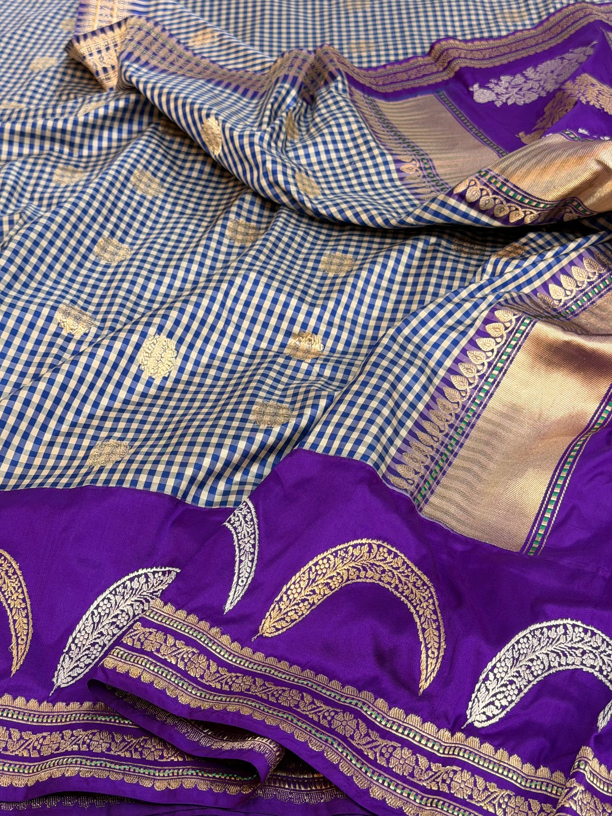 Purple handwoven Pure Banarasi Ektara Silk Saree