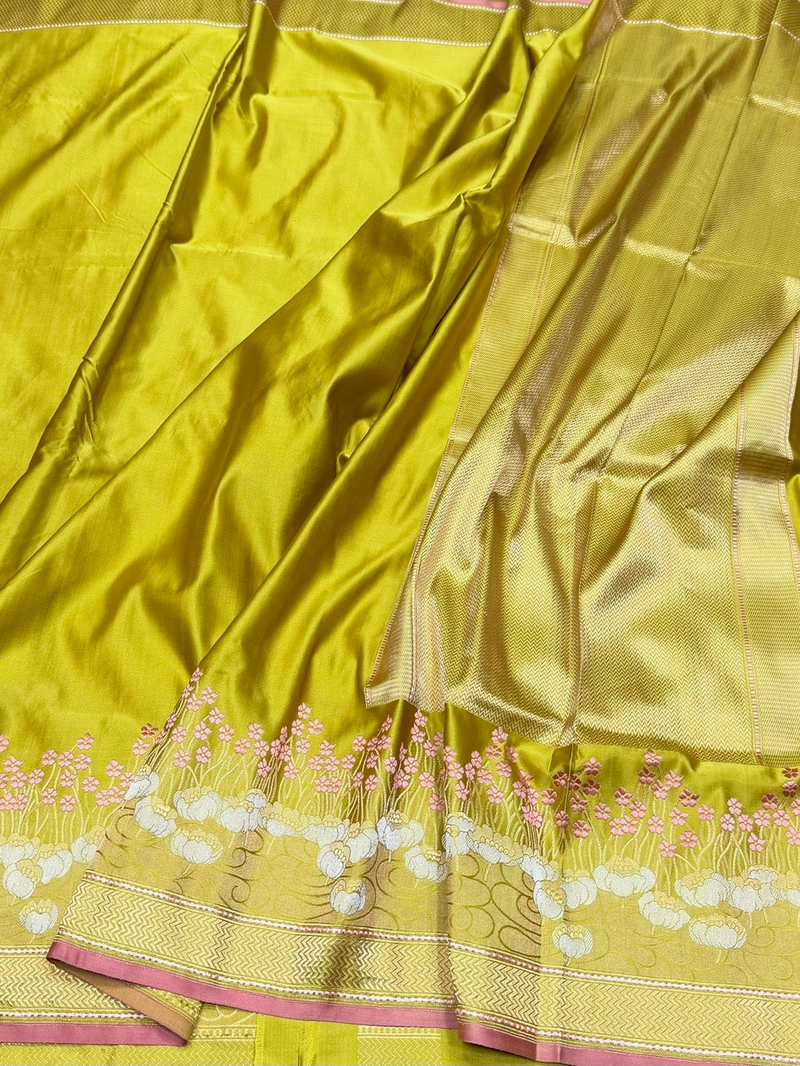 Mehndi Yellow Handwoven Pure Banarasi Satin Silk Saree – Kadwa Weave | 100% Pure Satin Silk | Authentic Banaras Handloom