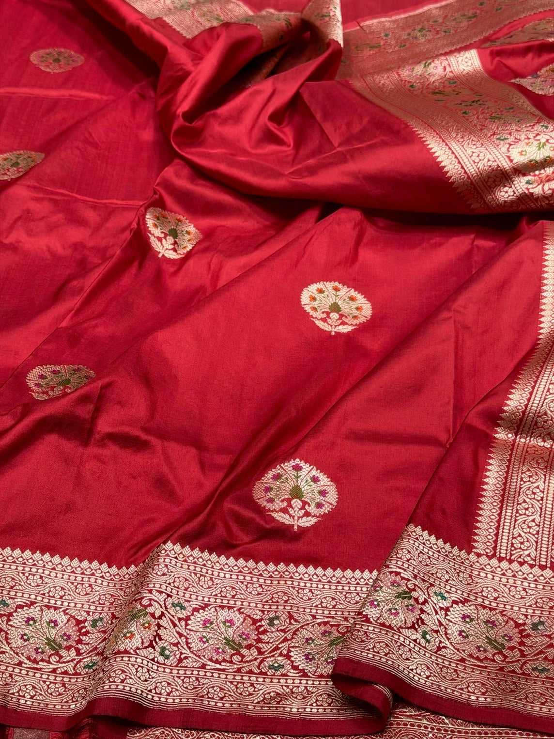 Red Handwoven Pure Banarasi Silk Saree