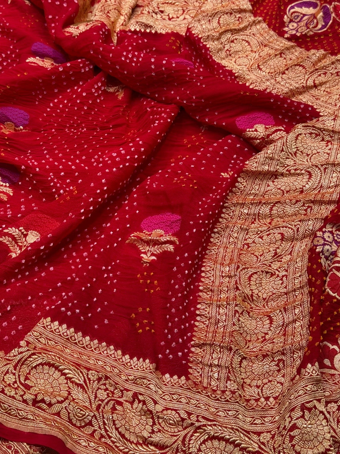 Red Banarasi Pure Bandhej Georgette Saree – Luxury Cutwork Brocade Wedding &amp; Festive Saree