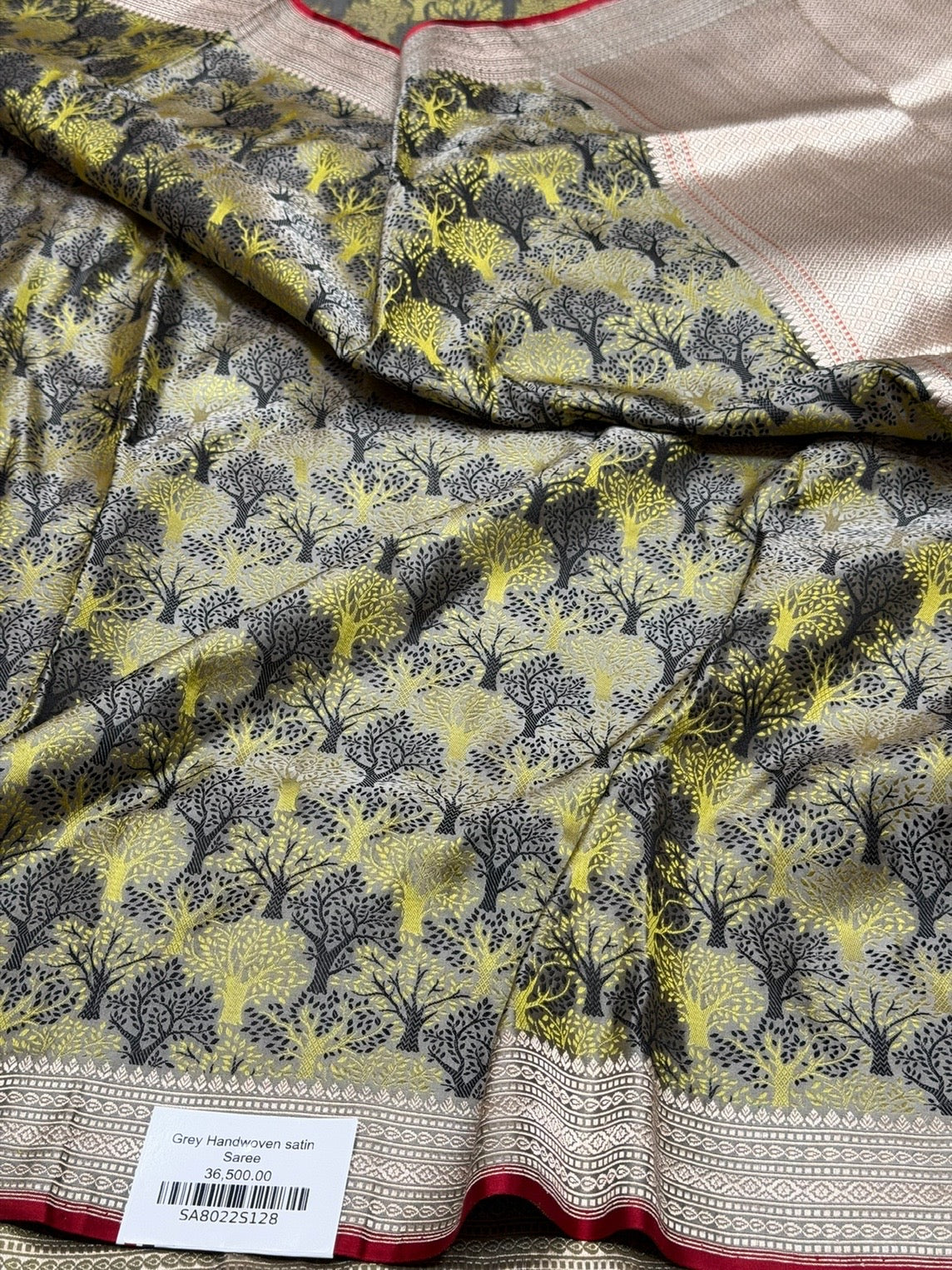 Grey Handwoven Pure Banarasi Satin Tanchoi Silk Saree