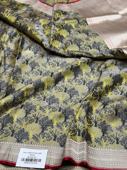 Grey Handwoven Pure Banarasi Satin Tanchoi Silk Saree
