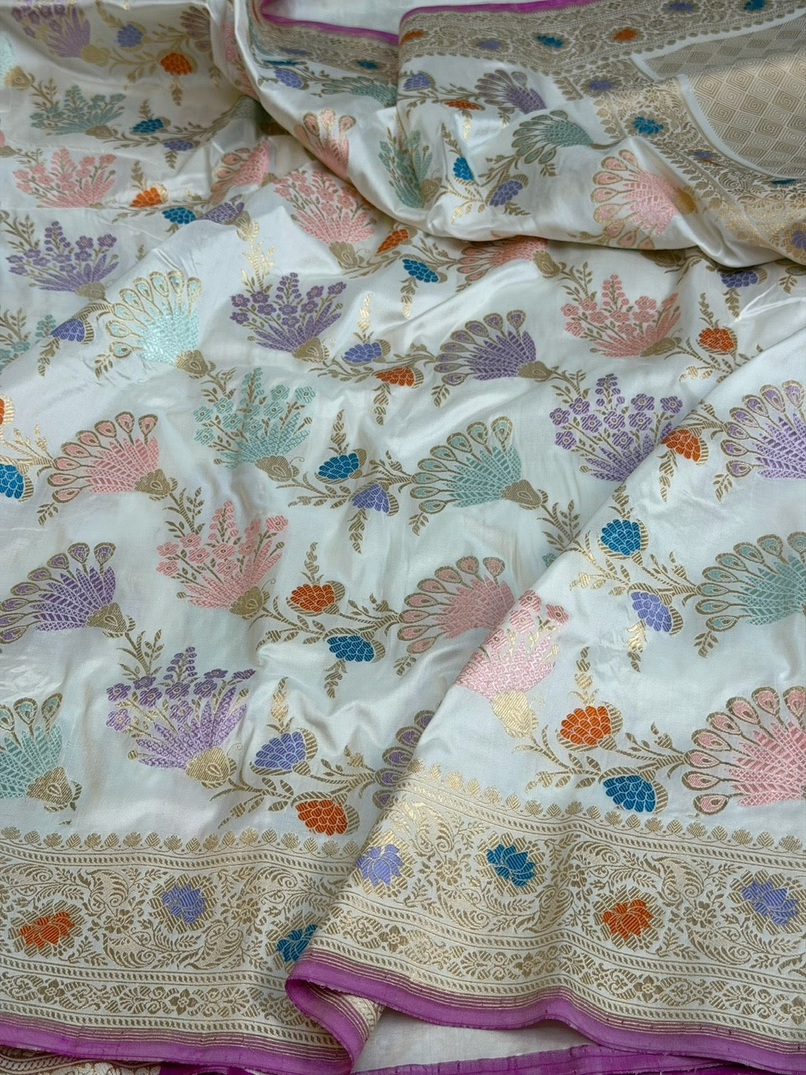 White Handwoven Pure Banarasi Katan Silk Saree