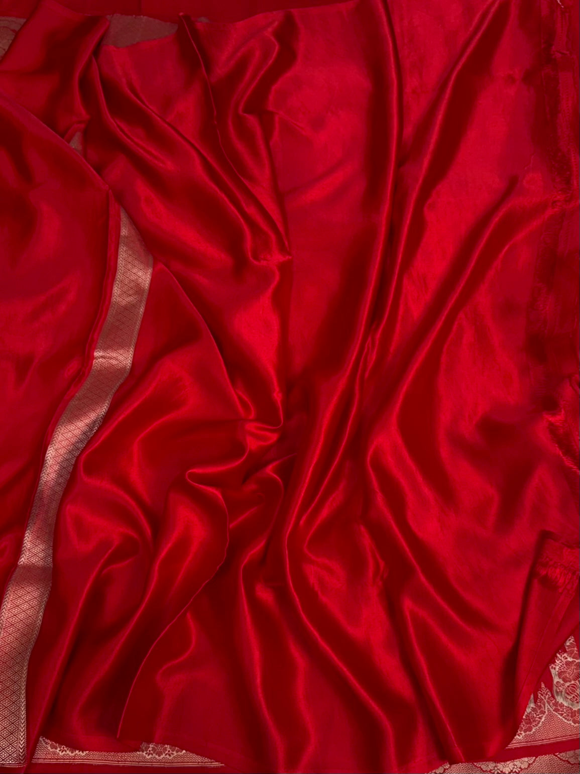 Red Handwoven Pure Banarasi Mashru Satin Silk Saree