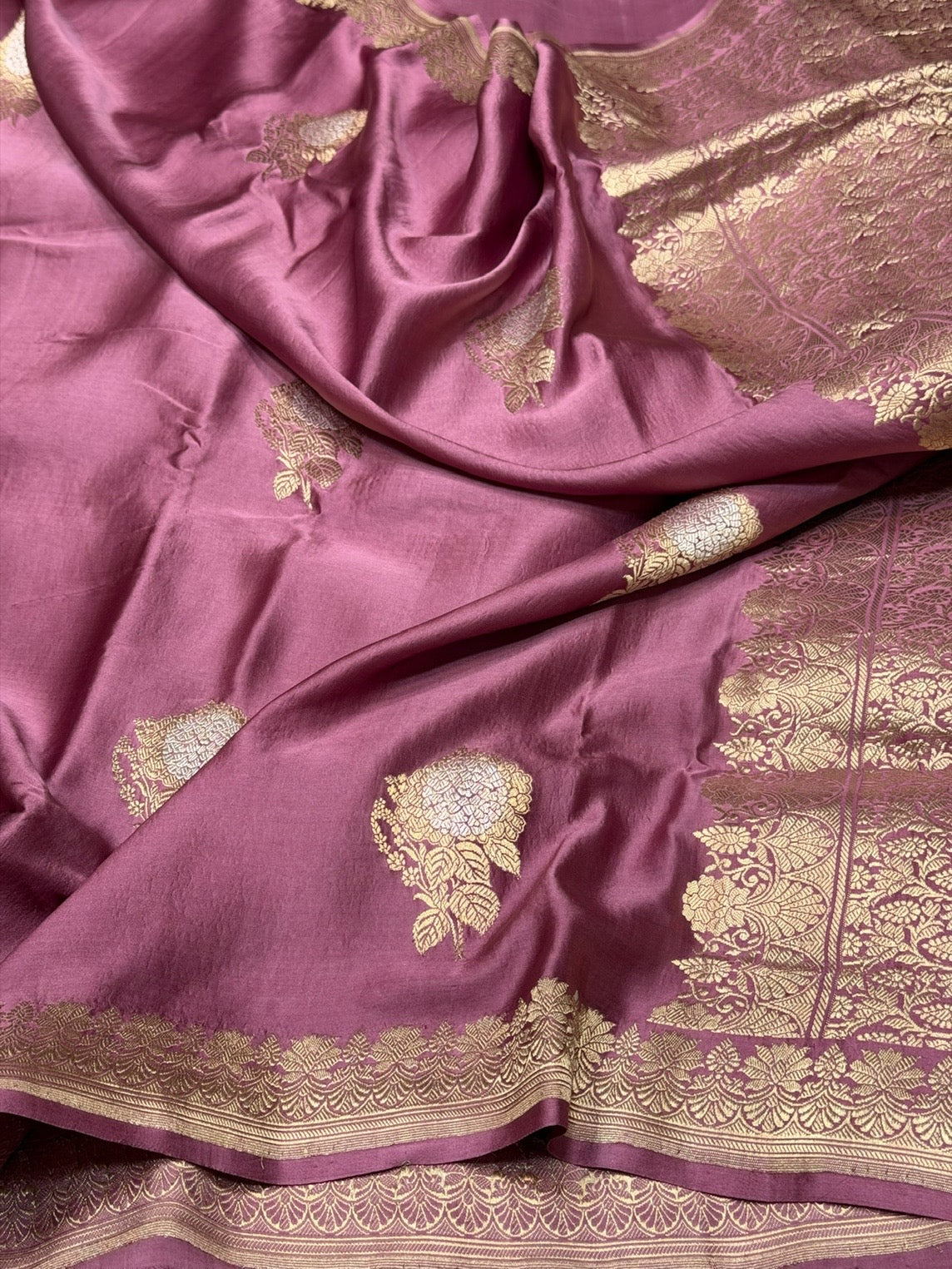 Gajiri Pink Handwoven Pure Mashru Banarasi Satin Silk Saree