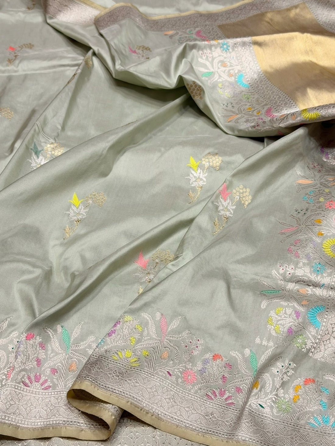 Pista Handwoven Pure Banarasi Silk Saree
