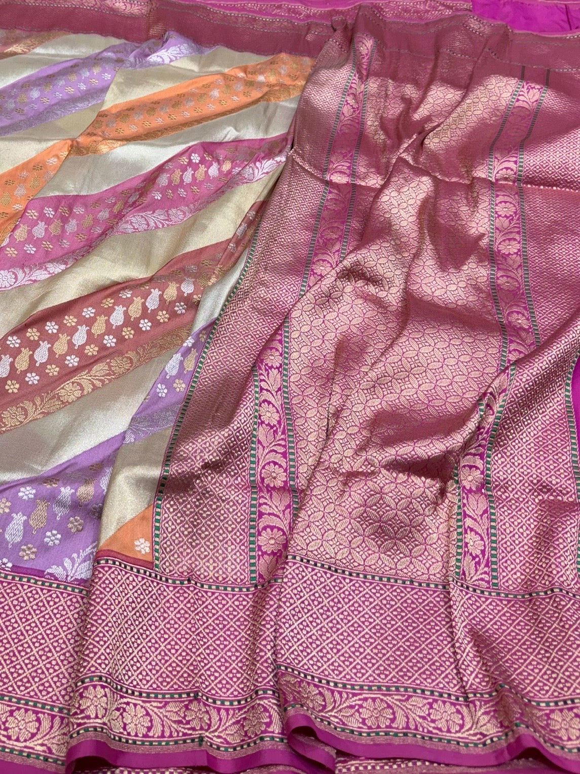 Rani Pink Handwoven Pure Banarasi Rangkaat Silk Saree