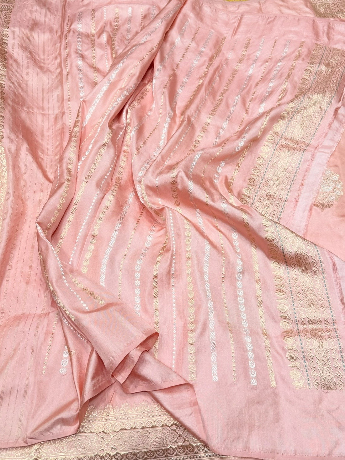 Peach Handwoven Pure Banarasi Ektara Silk Saree – Luxury Kadwa Weave