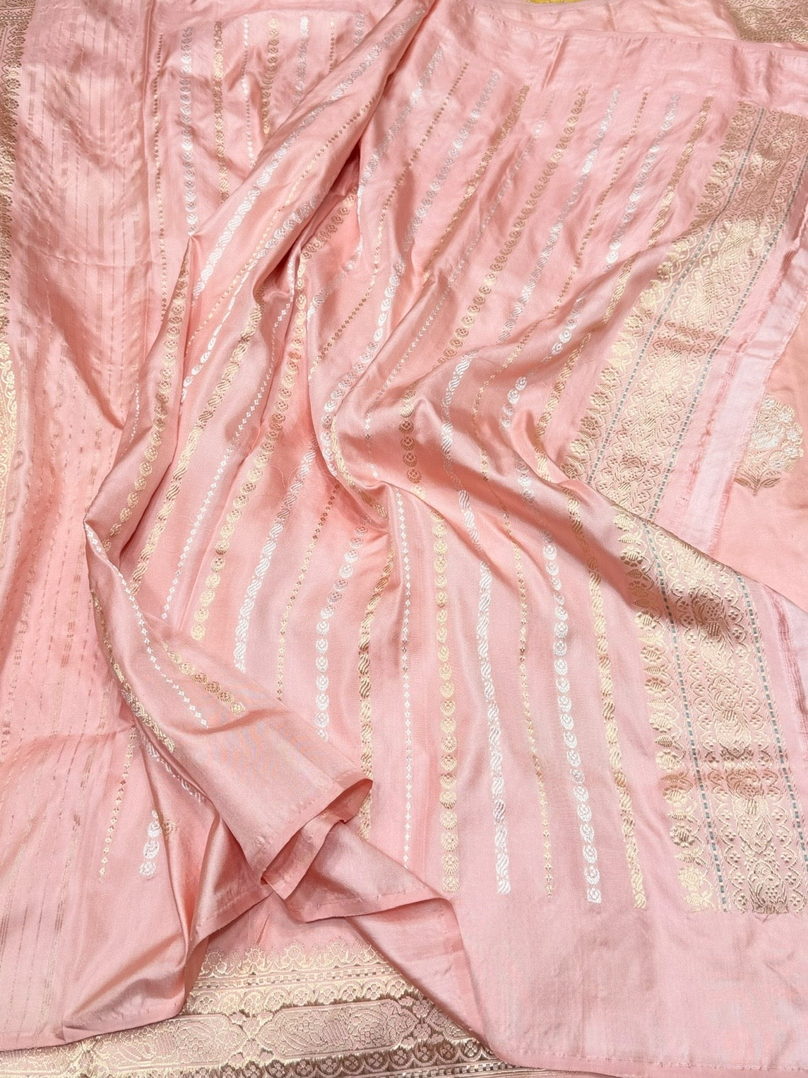 Peach Handwoven Pure Banarasi Ektara Silk Saree – Luxury Kadwa Weave
