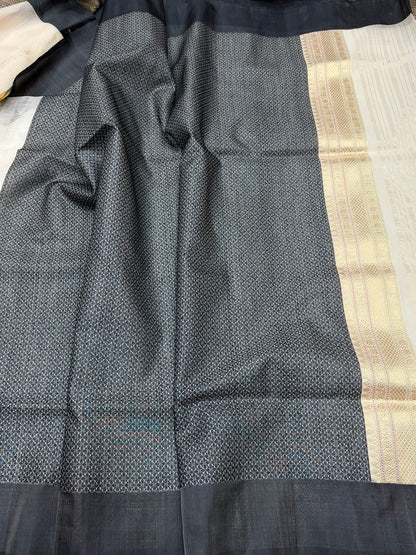 White Handwoven Pure Organza Silk Saree