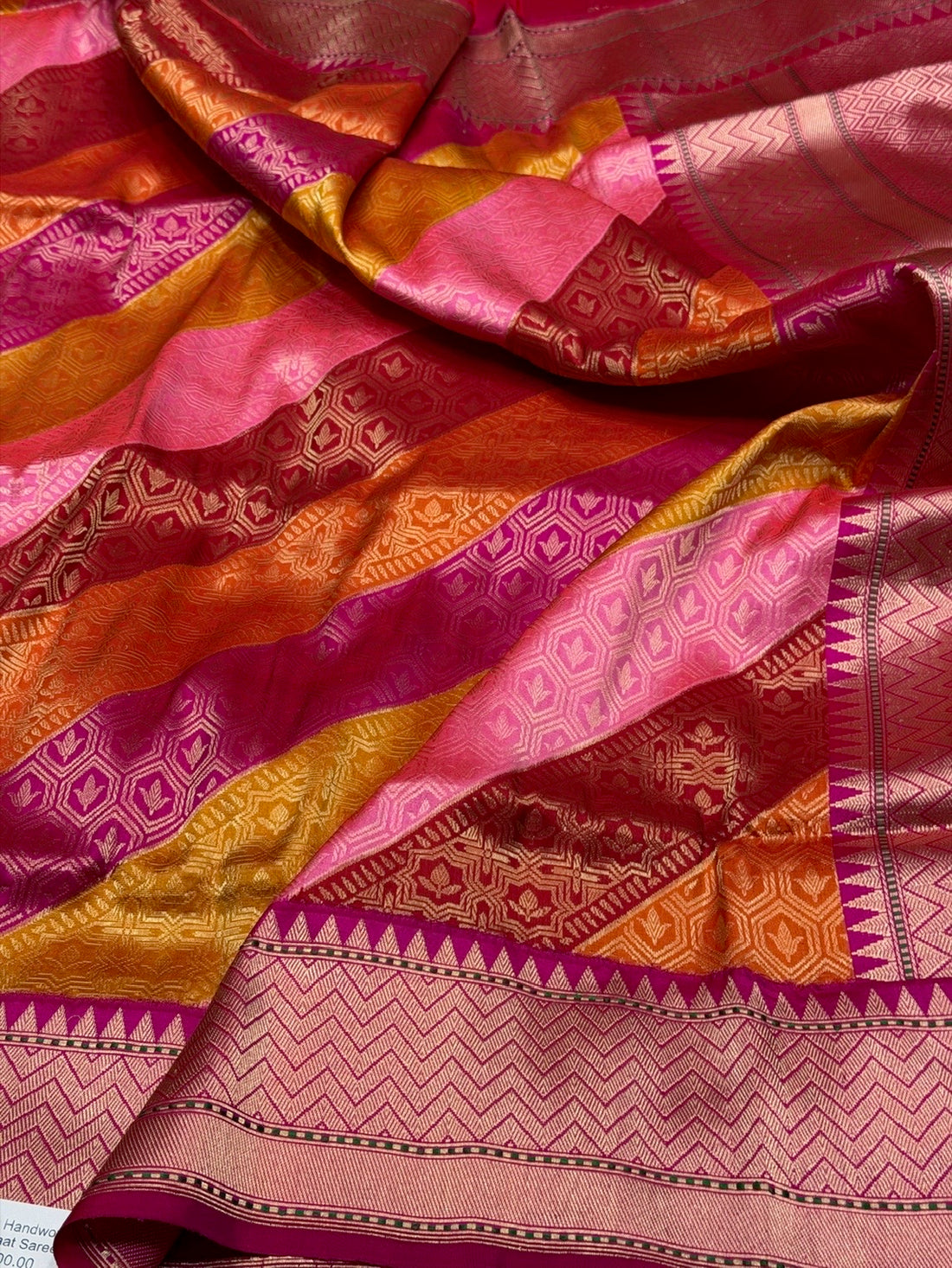 Rani Pink Handwoven Pure Banarasi Rangkaat Silk Saree