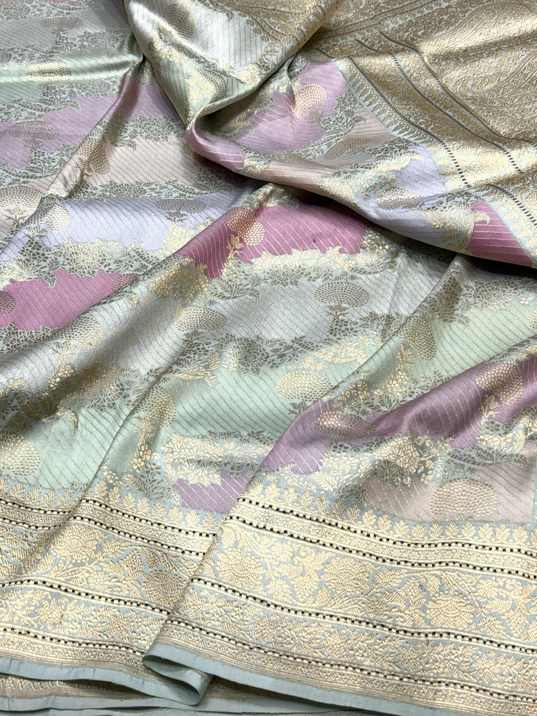 Powder Blue Handwoven Pure Banarasi Rangkaat Silk Saree