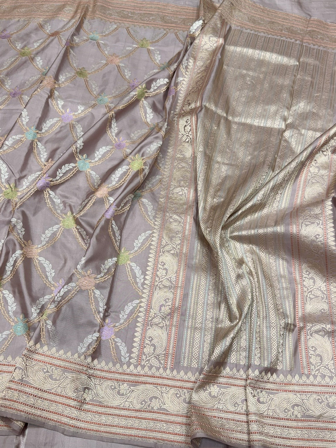 Lilac Handwoven Pure Banarasi Silk Saree – Kadwa Weave in 100% Katan Mulberry Silk