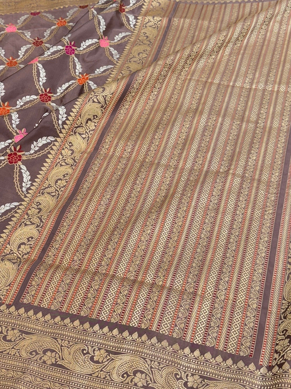 Mauve Handwoven Pure Banarasi Silk Saree