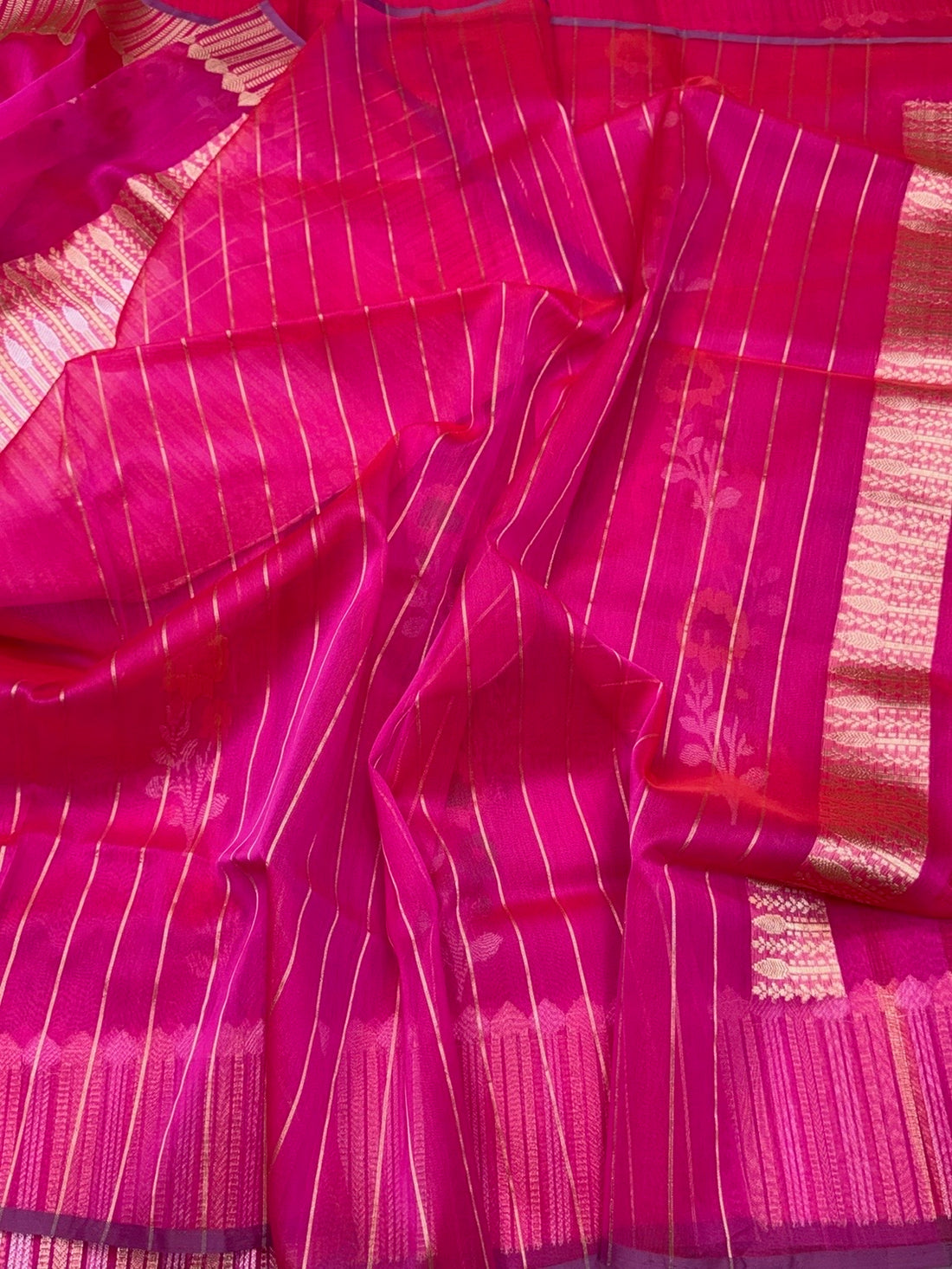 Rani Pink Handwoven Pure Organza Jamdani Saree