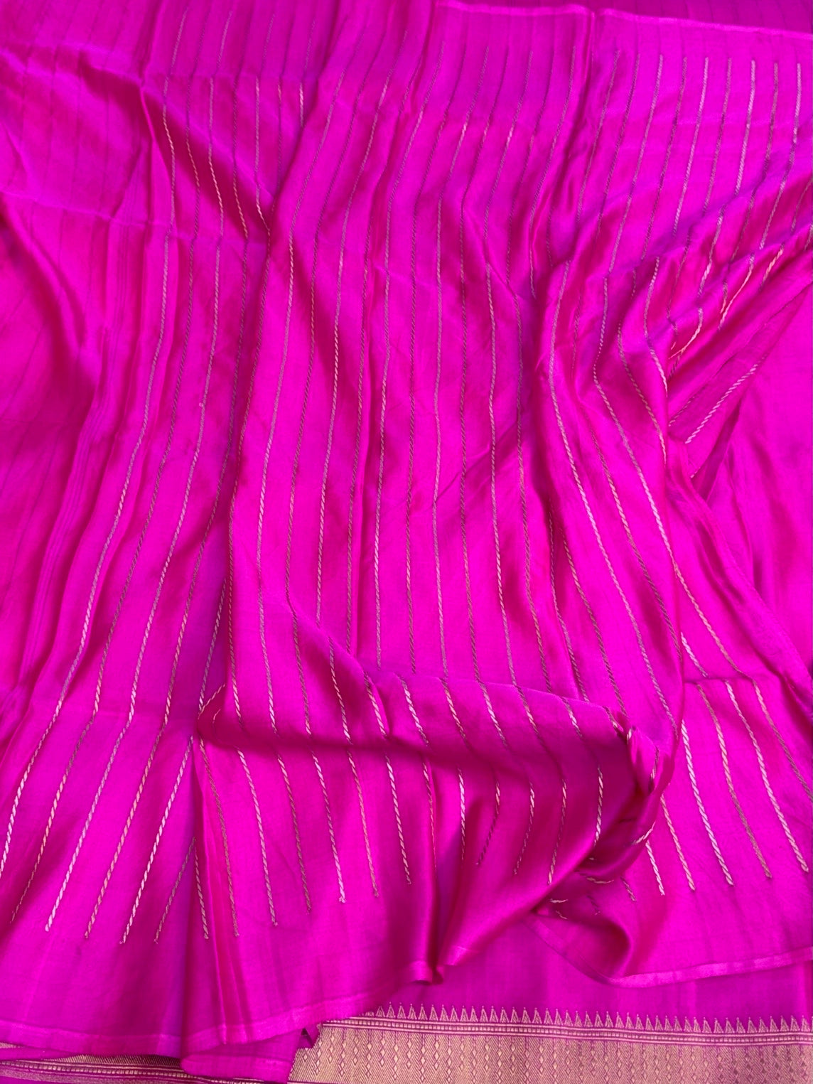 Fluorescent Pink Handwoven Pure Mashru Banarasi Satin Silk Saree