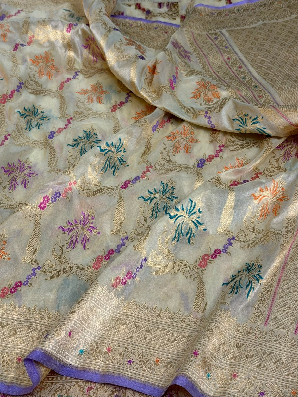 Ivory Handwoven Pure Banarasi Tissue Saree