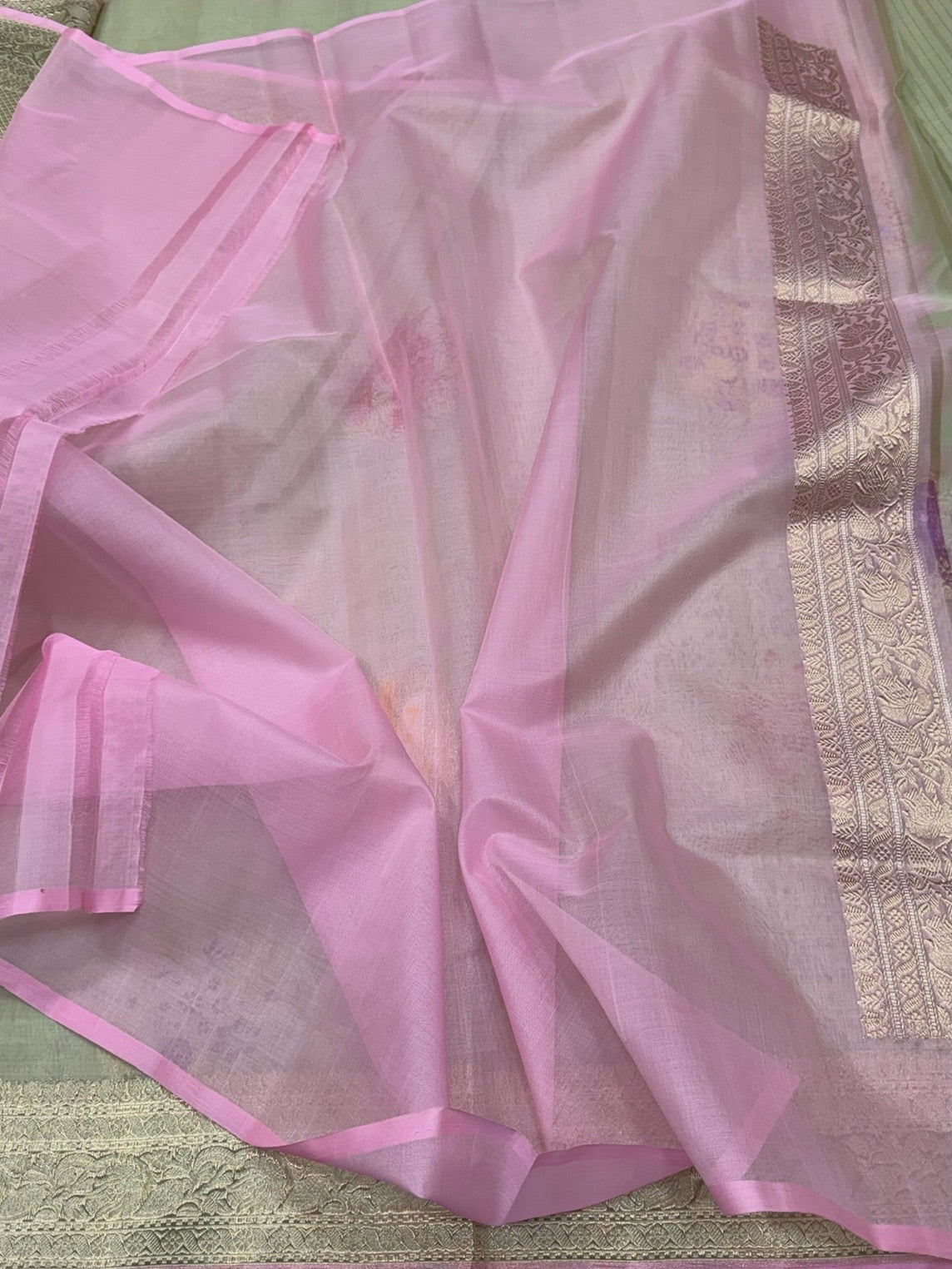 Pista Handwoven Banarasi Pure Organza Silk Saree