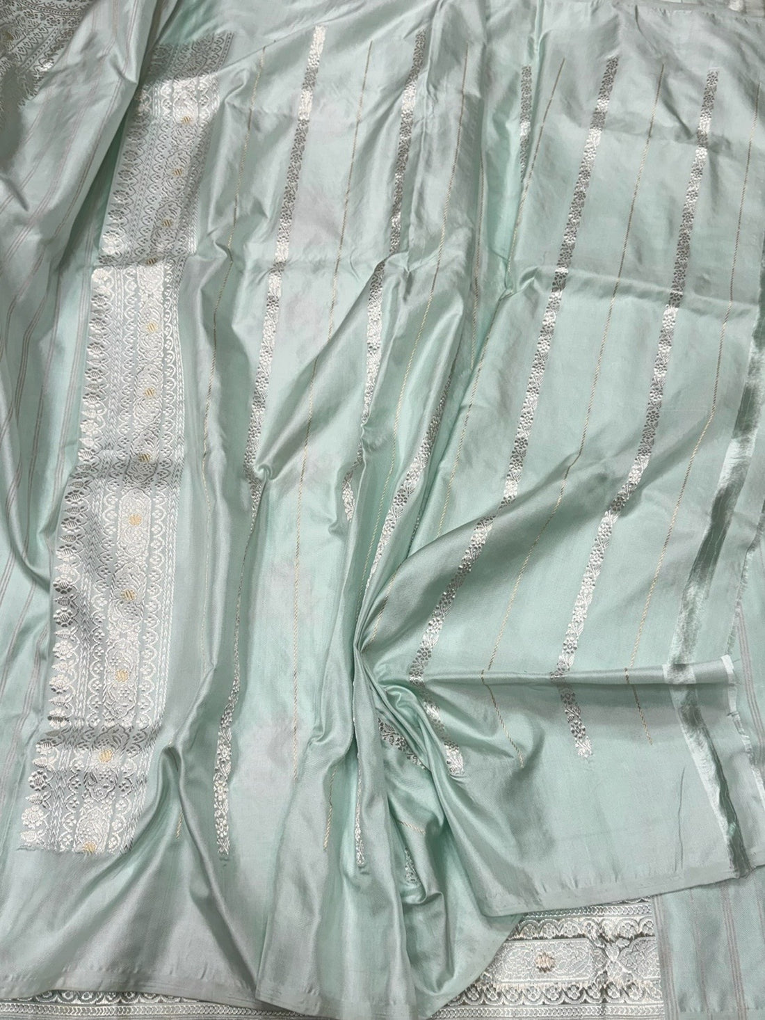 Powder Blue Handwoven Pure Banarasi Ektara Silk Saree | Kadwa Weave | Pure Mulberry Ektara Silk | Handloom Banarasi Saree