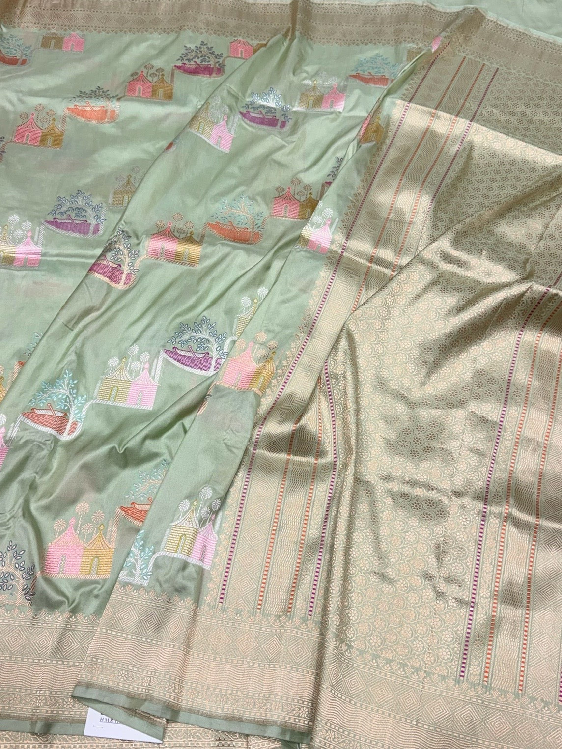 Pista Green Handwoven Pure Banarasi Silk Saree