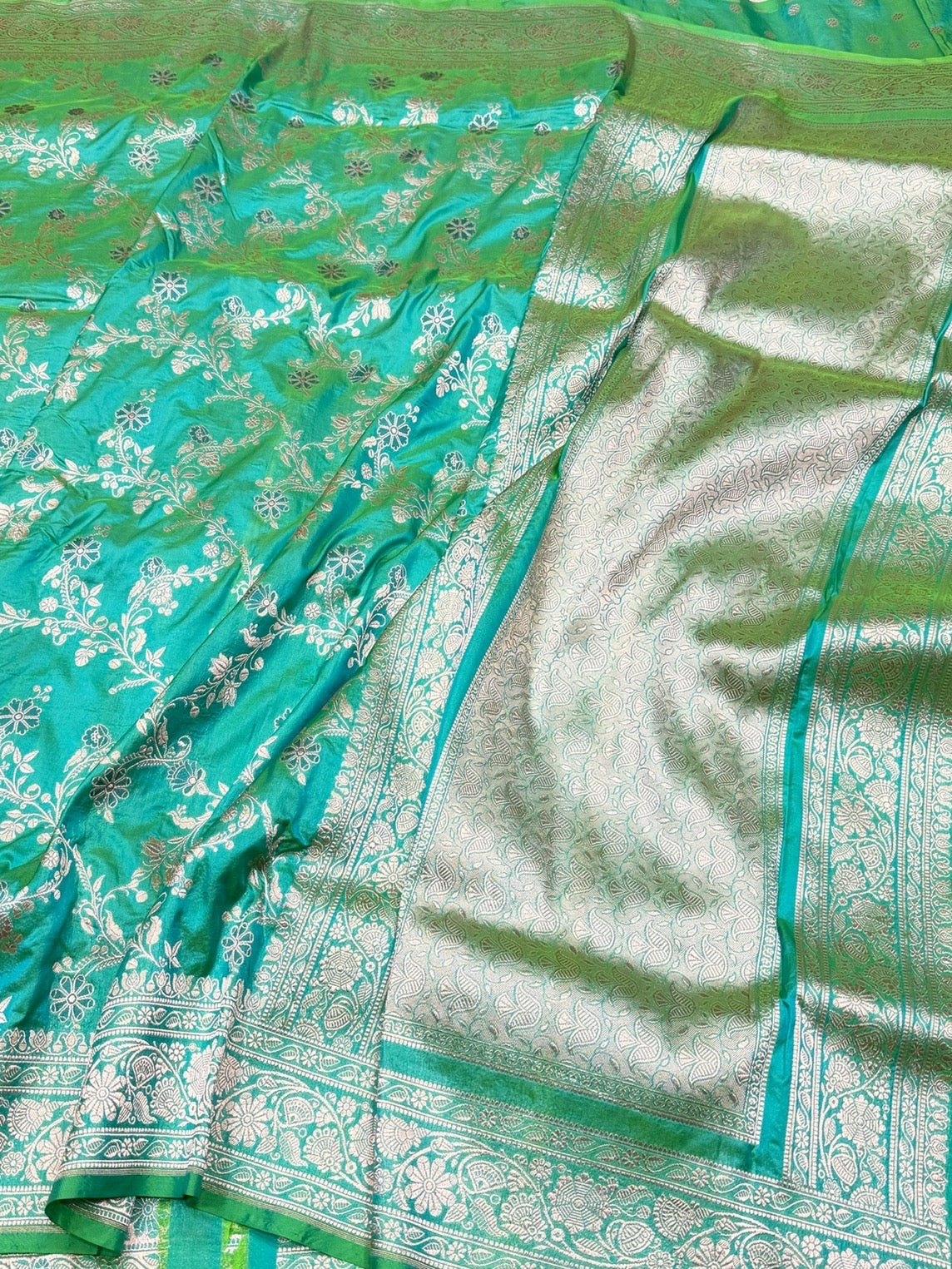 Banarasi Minakari Pure Katan Silk Saree | Pure Silk | Minakari Work | Cutwork Technique | Banarasi Katan Silk Saree