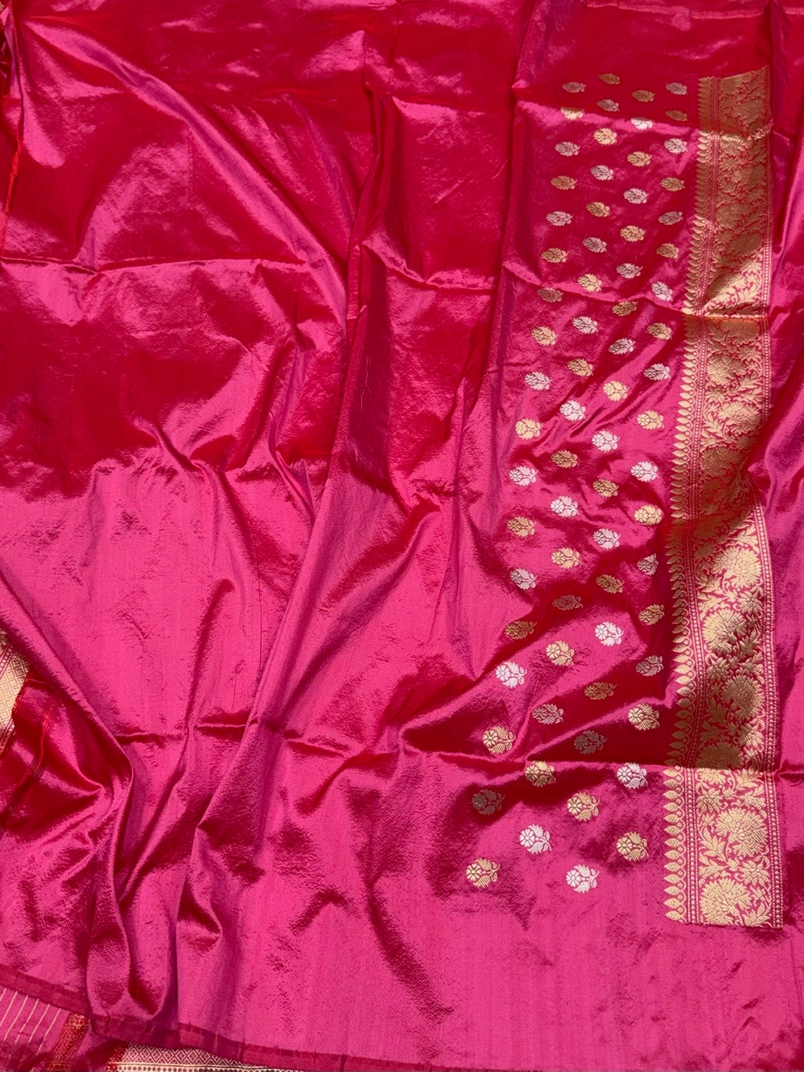 Rani Pink Handwoven Pure Banarasi Silk Saree