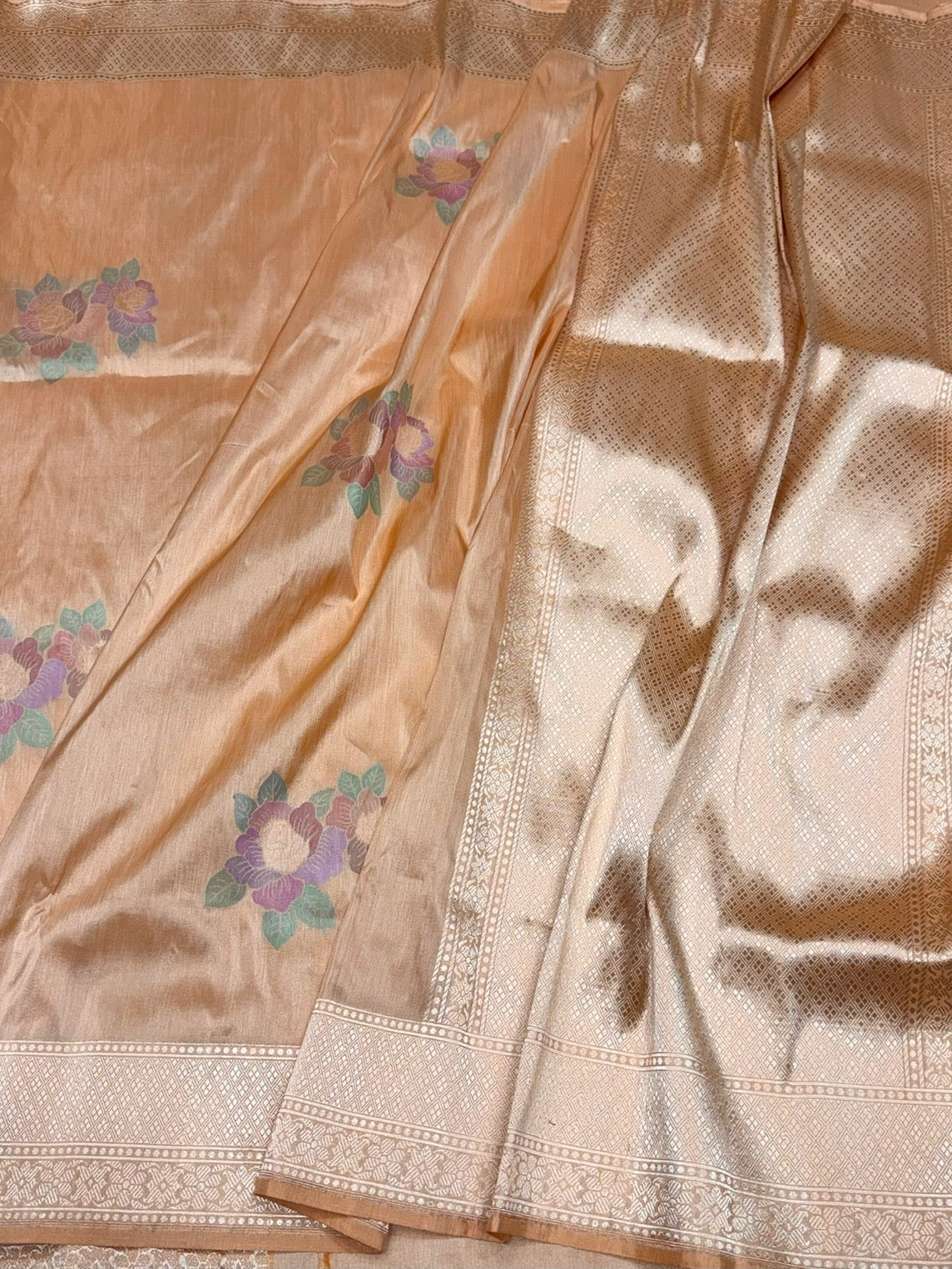 Peach Gold Handwoven Pure Banarasi Tissue Saree – Kadwa Weave, Pure Tissue Silk