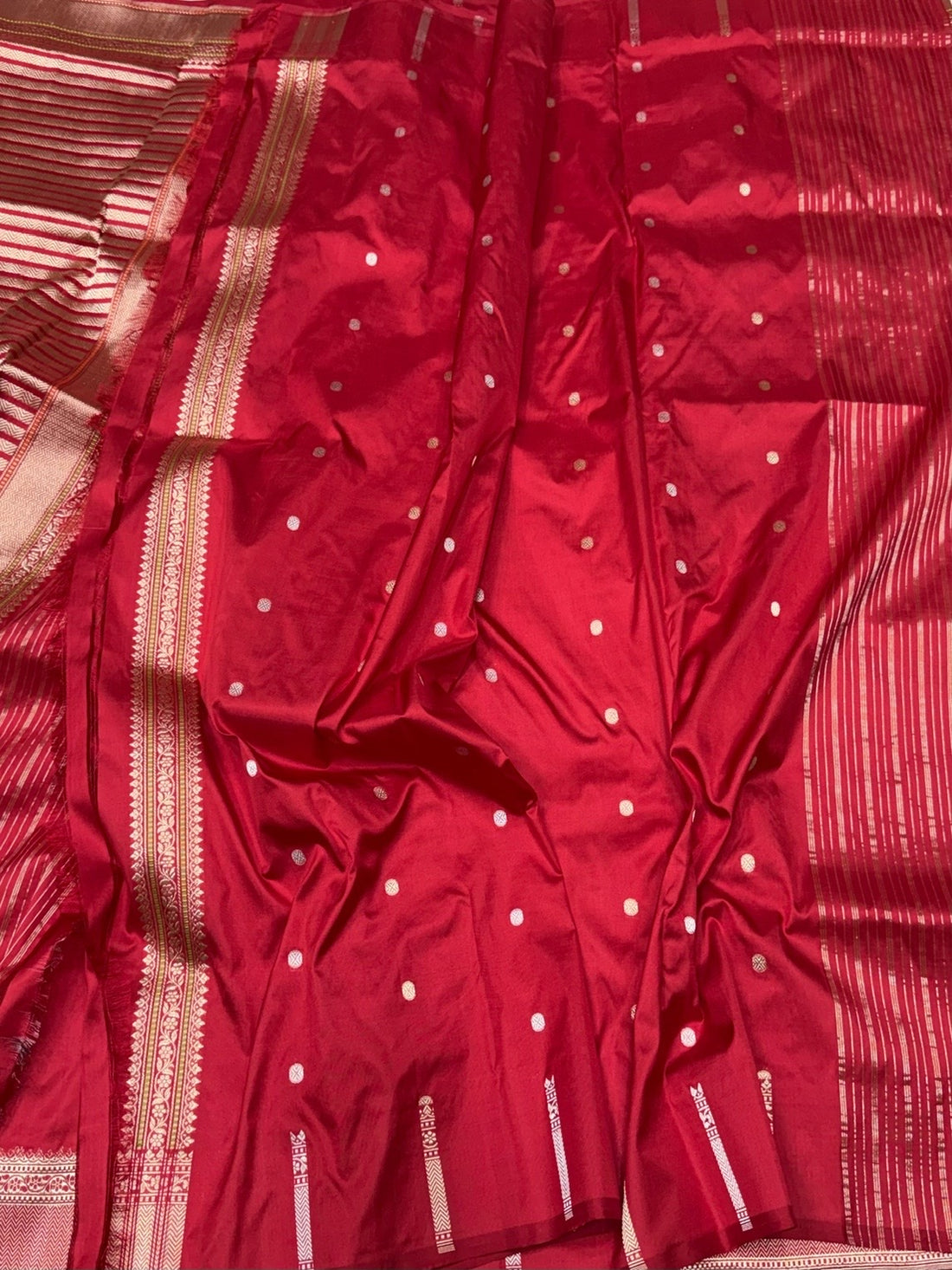 Red Handwoven Pure Banarasi Silk Saree in Kadwa Weave | Authentic Katan Mulberry Silk