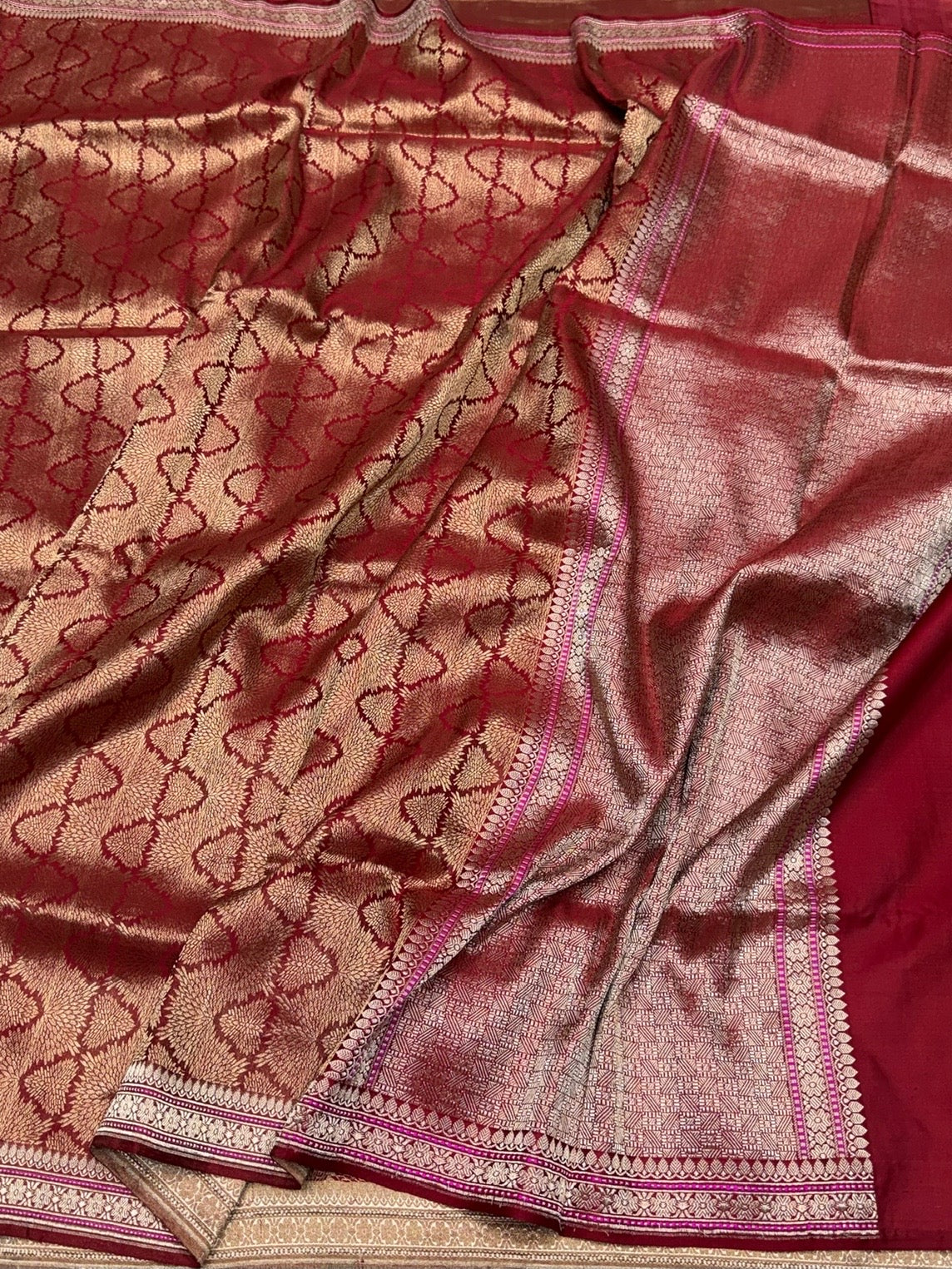Red Handwoven Pure Banarasi Brocade Saree – Kadwa Katan Silk | Authentic Banaras Handloom