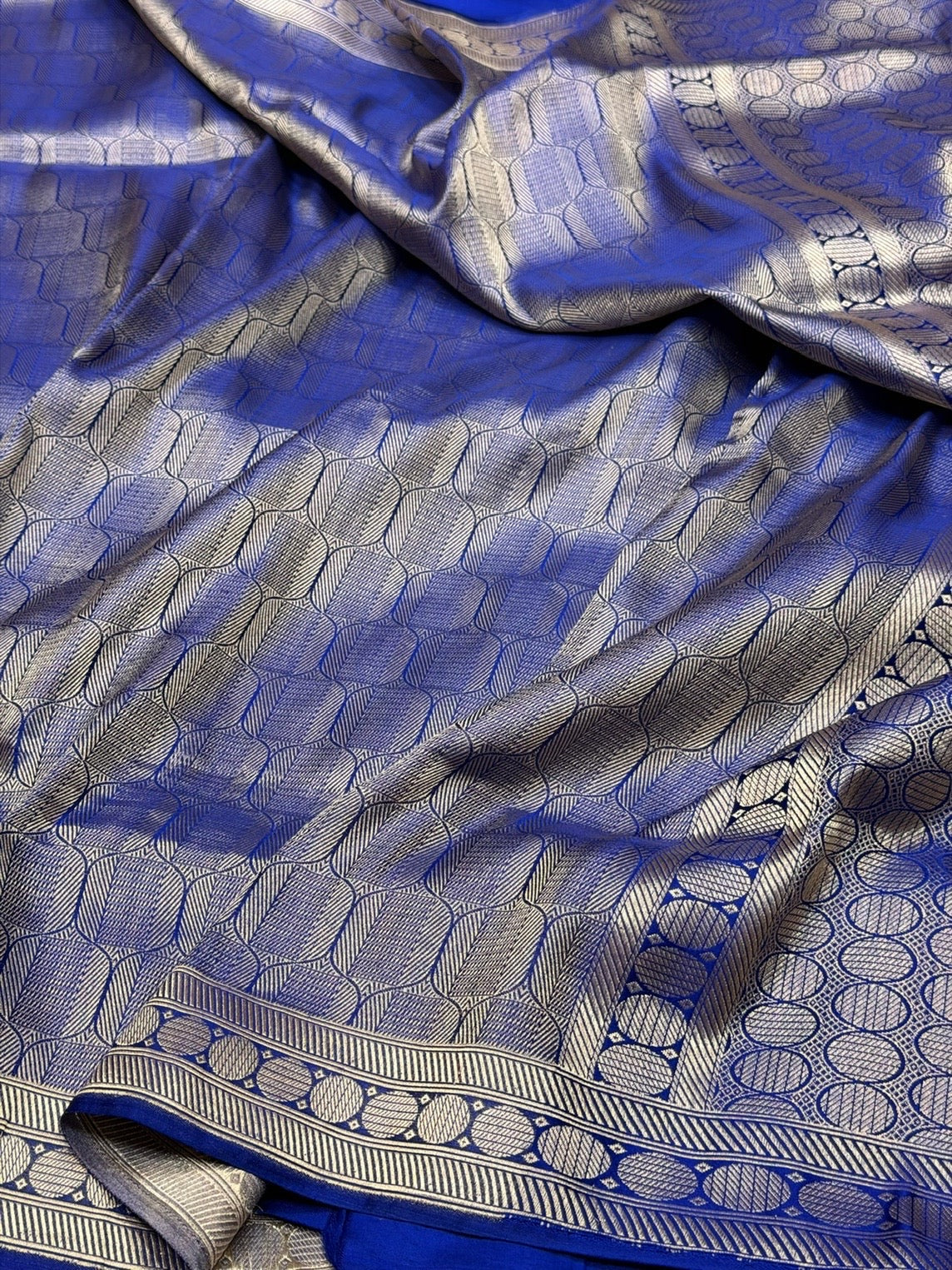 Navy Blue Handwoven Banarasi Satin Tanchoi Brocade Saree