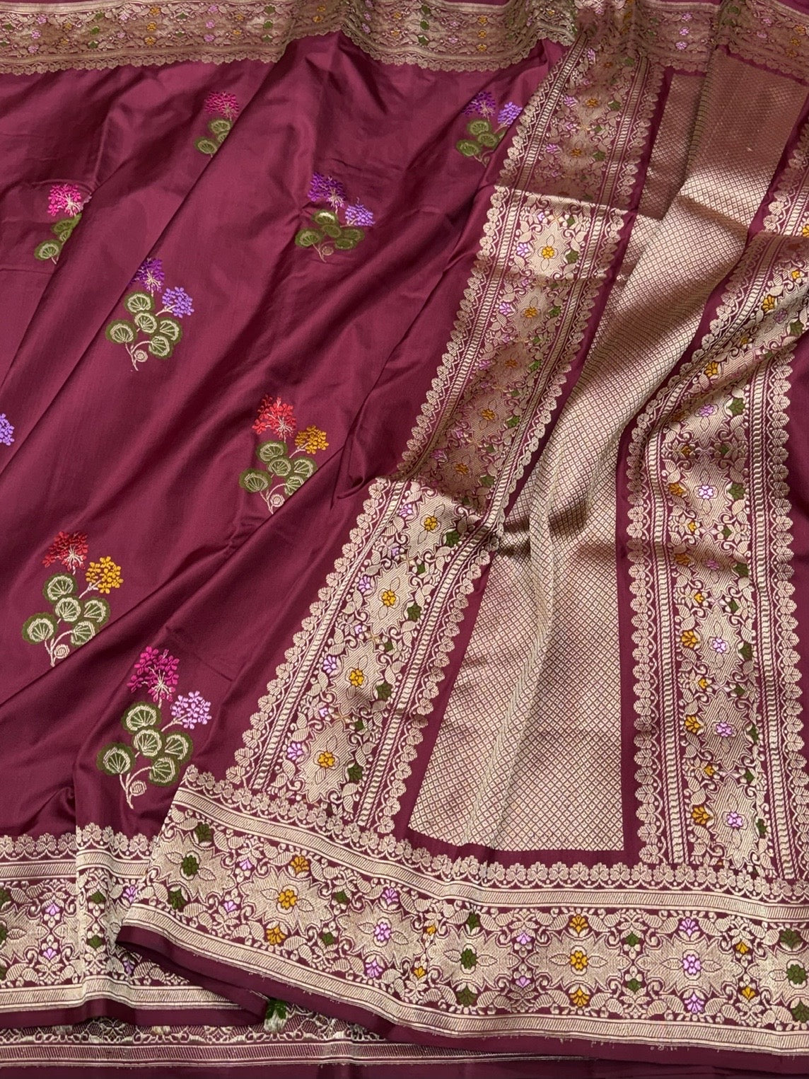 Deep Maroon Handwoven Pure Banarasi Ektara Silk Saree – Luxury Kadwa Weave