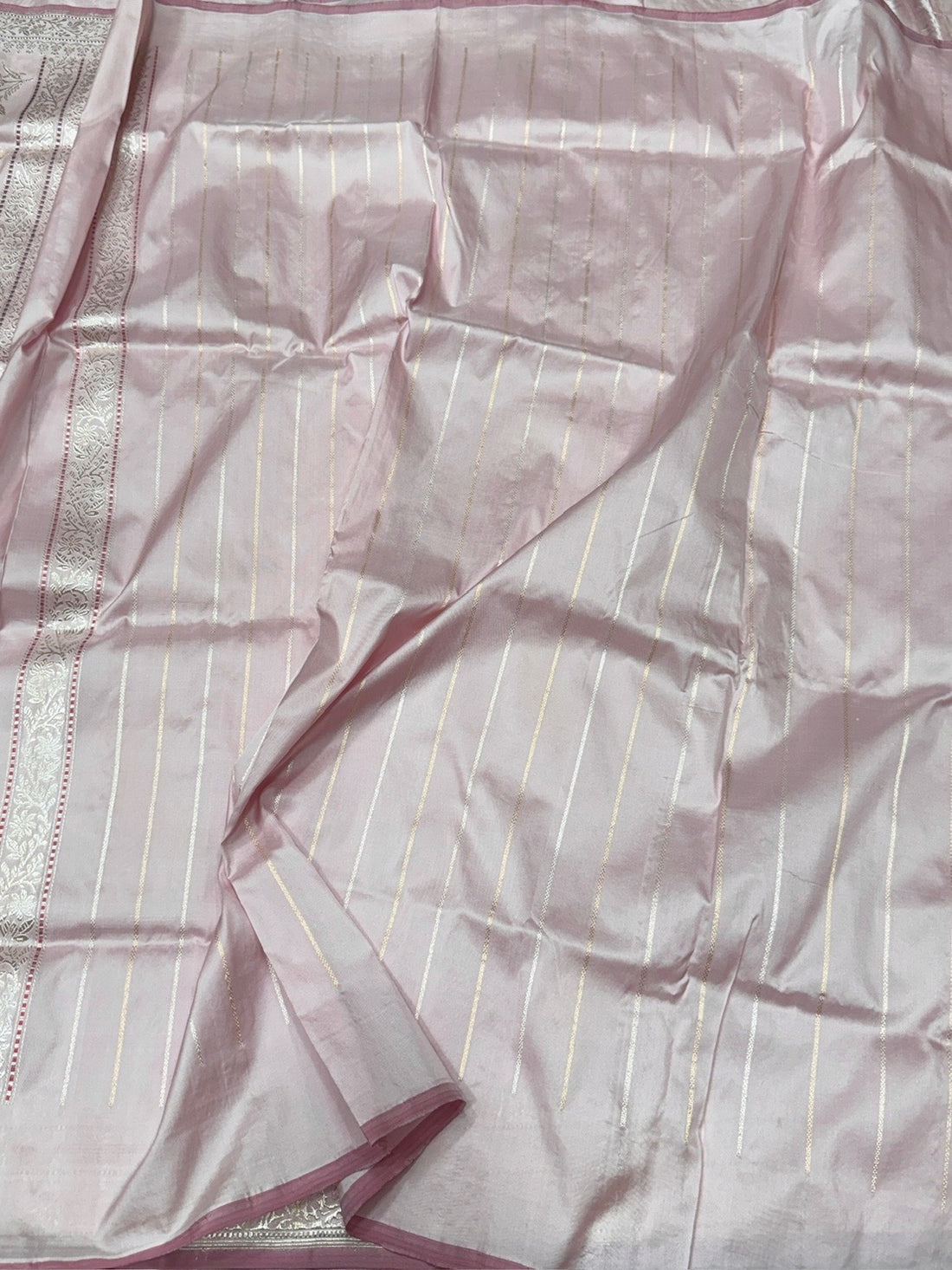 Powder Pink Handwoven Pure Banarasi Silk Saree