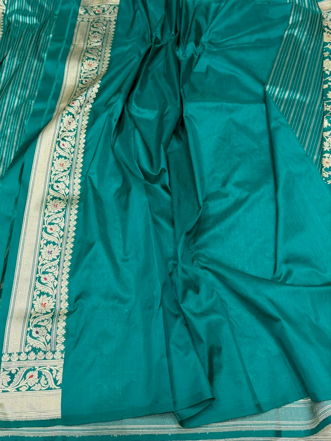 Teal Green Handwoven Pure Banarasi Katan Silk Saree – Authentic Kadwa Weave
