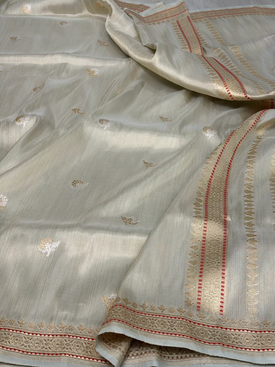 Silver Grey Handwoven Banarasi Pure Katan Tissue Saree