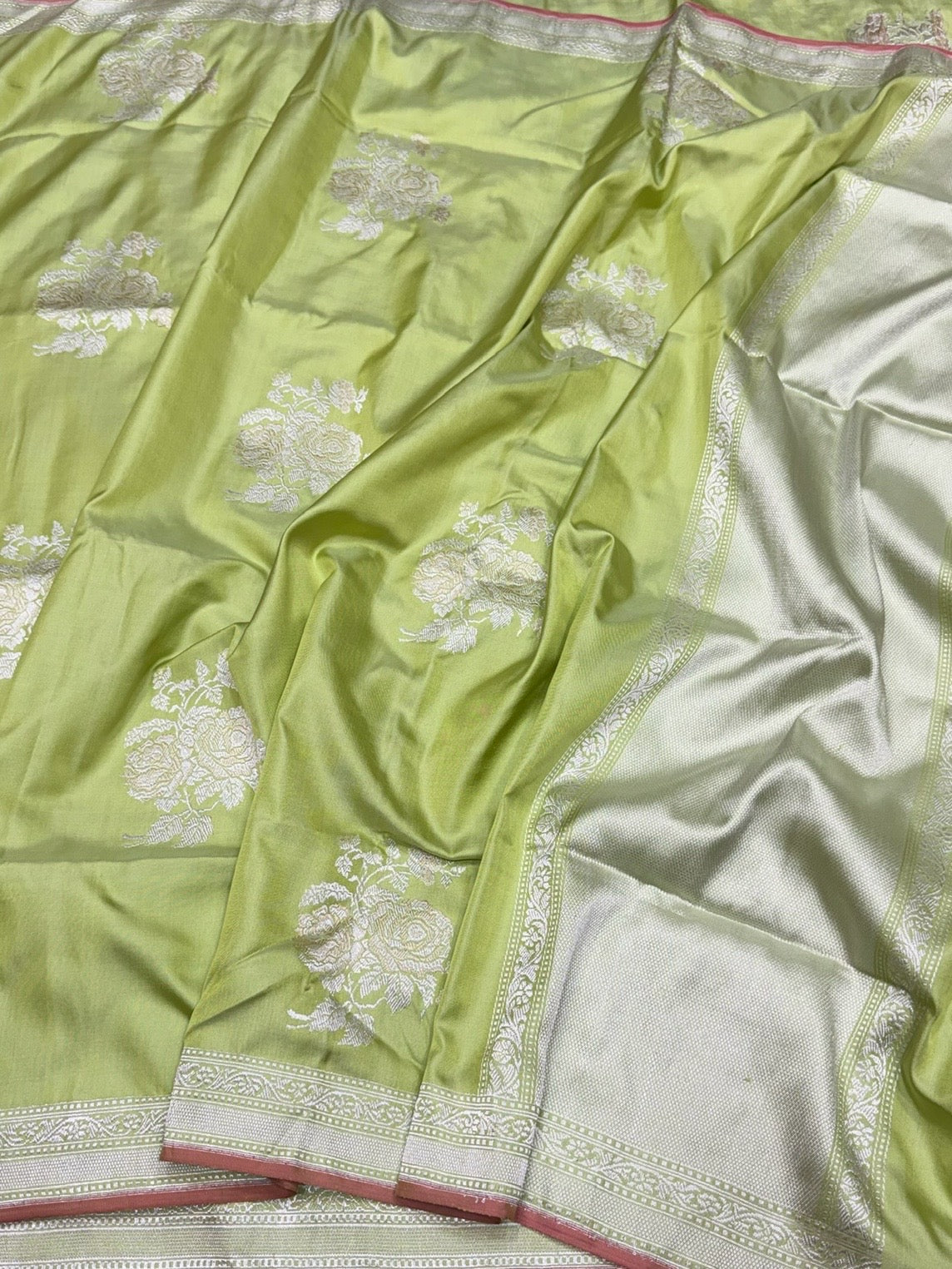 Pista Green Handwoven Pure Banarasi Ektara Silk Saree