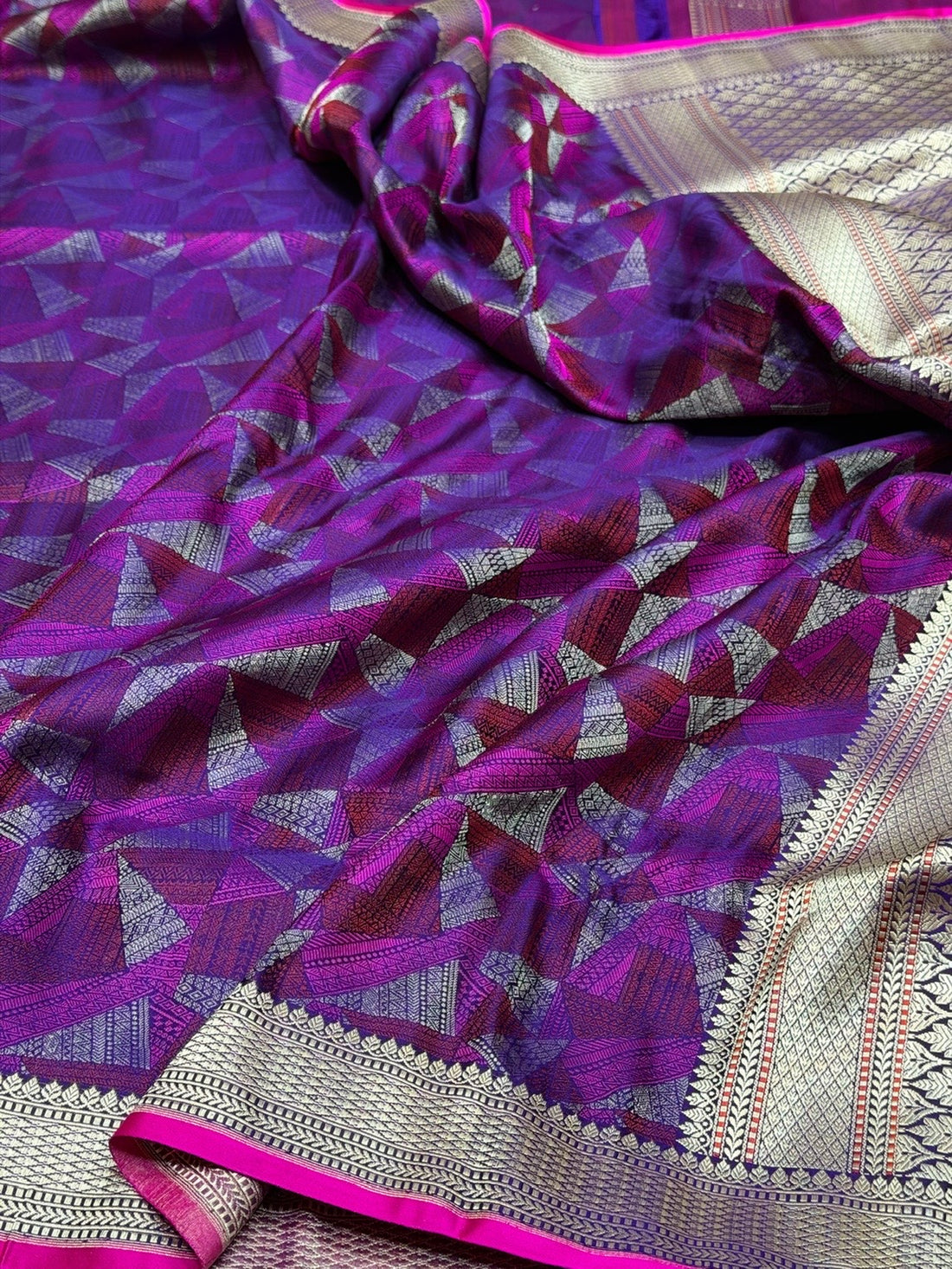 Purple Handwoven Pure Banarasi Satin Tanchoi Silk Saree – Kadwa Weave | Authentic Banaras Handloom