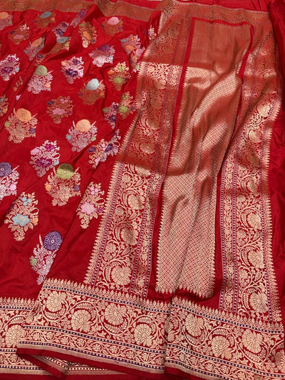 Red Handwoven Pure Banarasi Silk Saree in Kadwa Weave