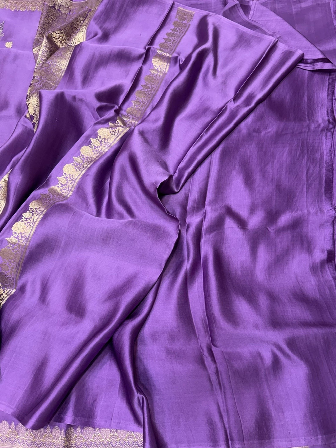 Lavender Handwoven Pure Mashru Banarasi Satin Silk Saree