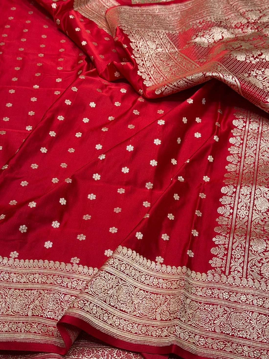 Red Handwoven Vintage Pure Banarasi Satin Silk Saree