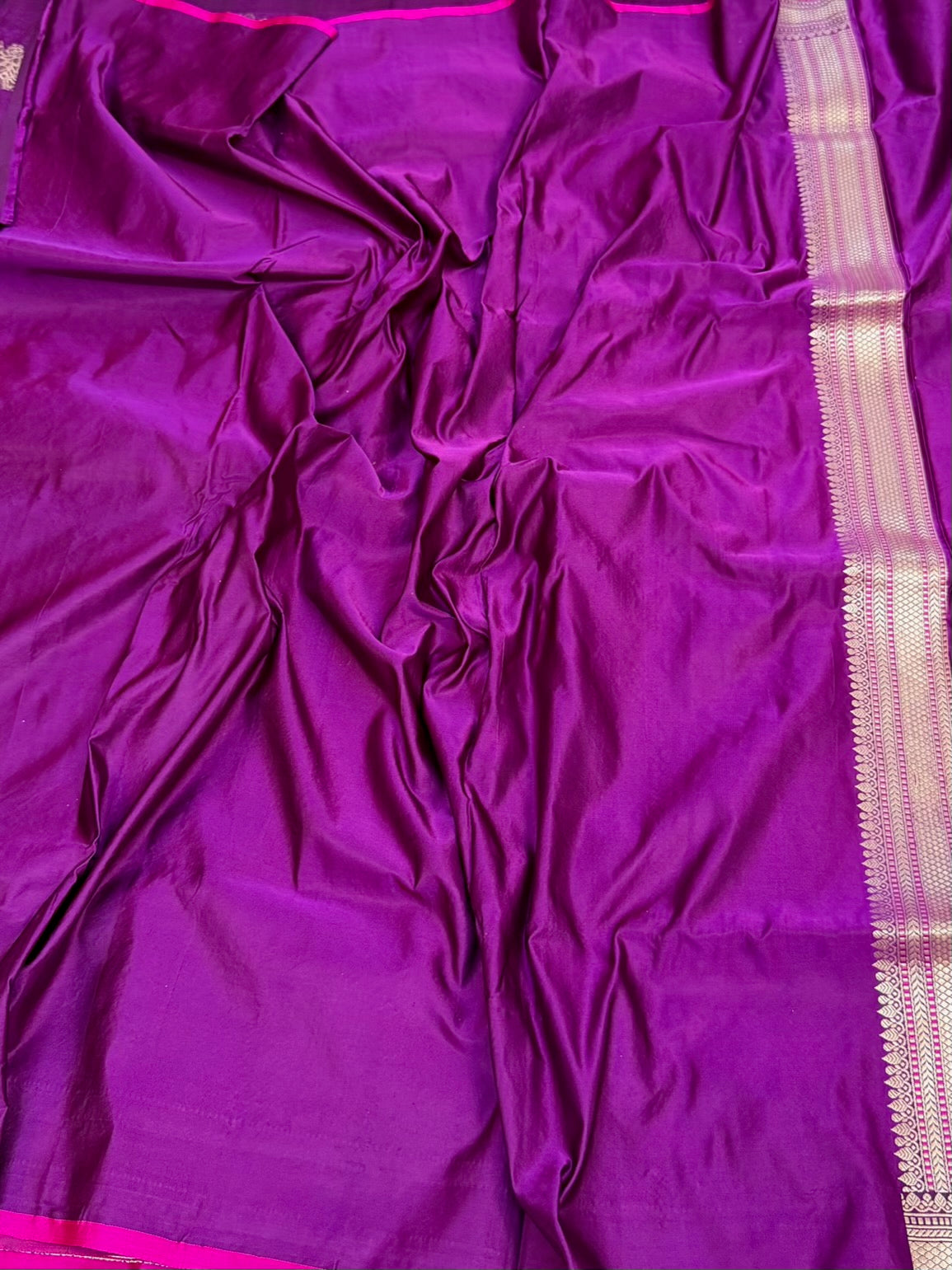 Magenta Handwoven Pure Banarasi Satin Silk Saree