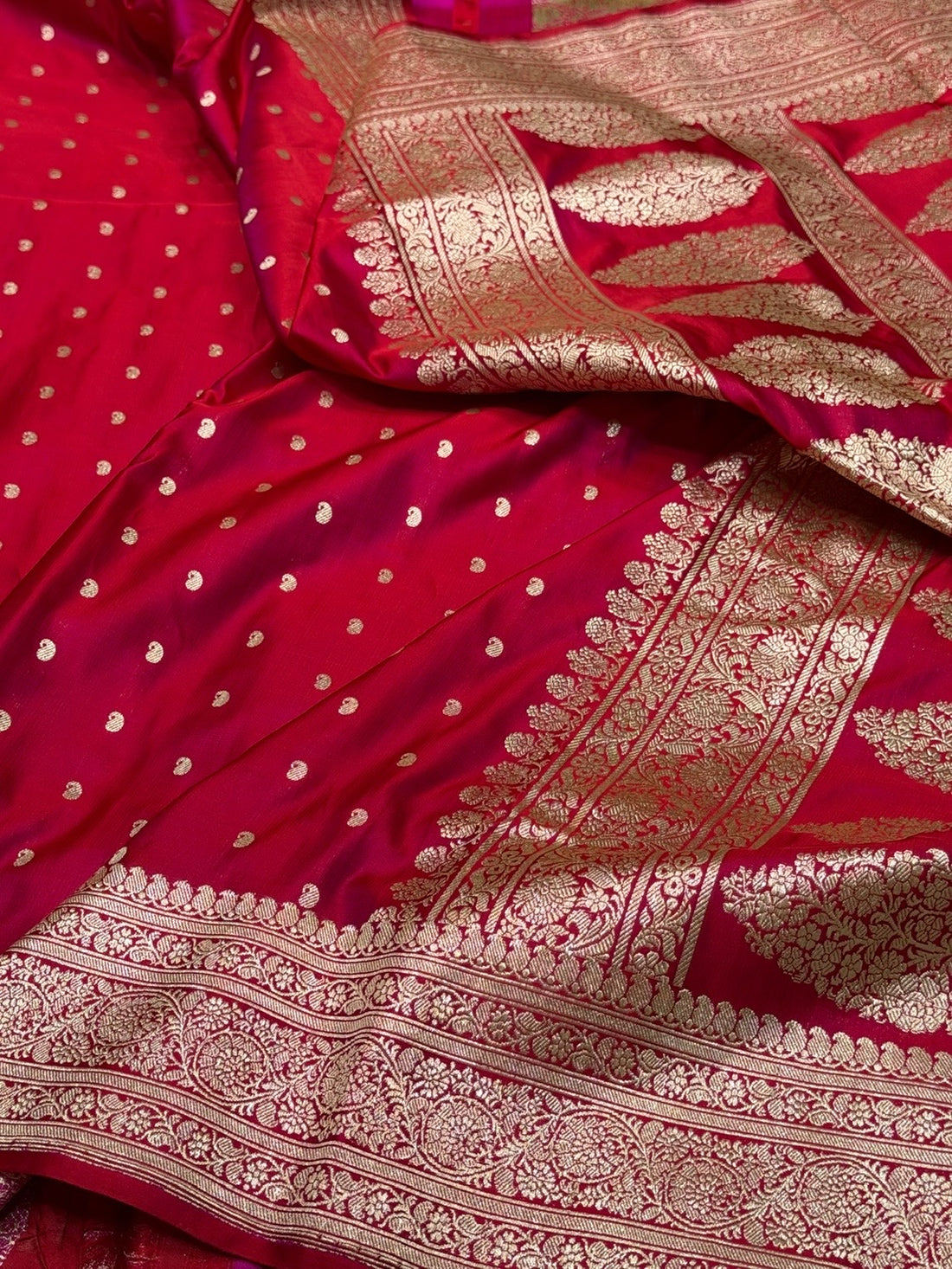 Red Handwoven Vintage Pure Banarasi Satin Silk Saree