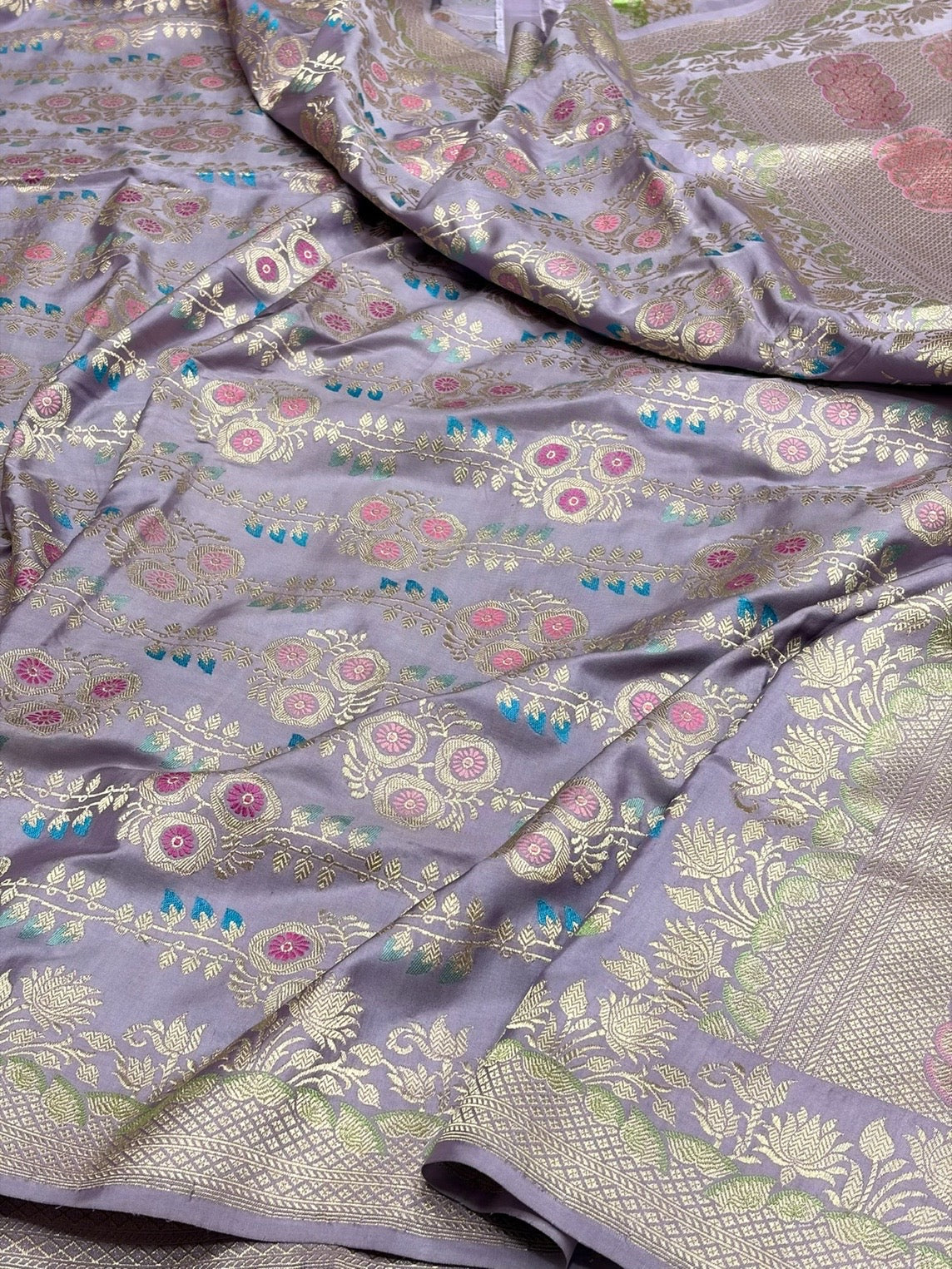 Lavender Handwoven Pure Banarasi Silk Saree