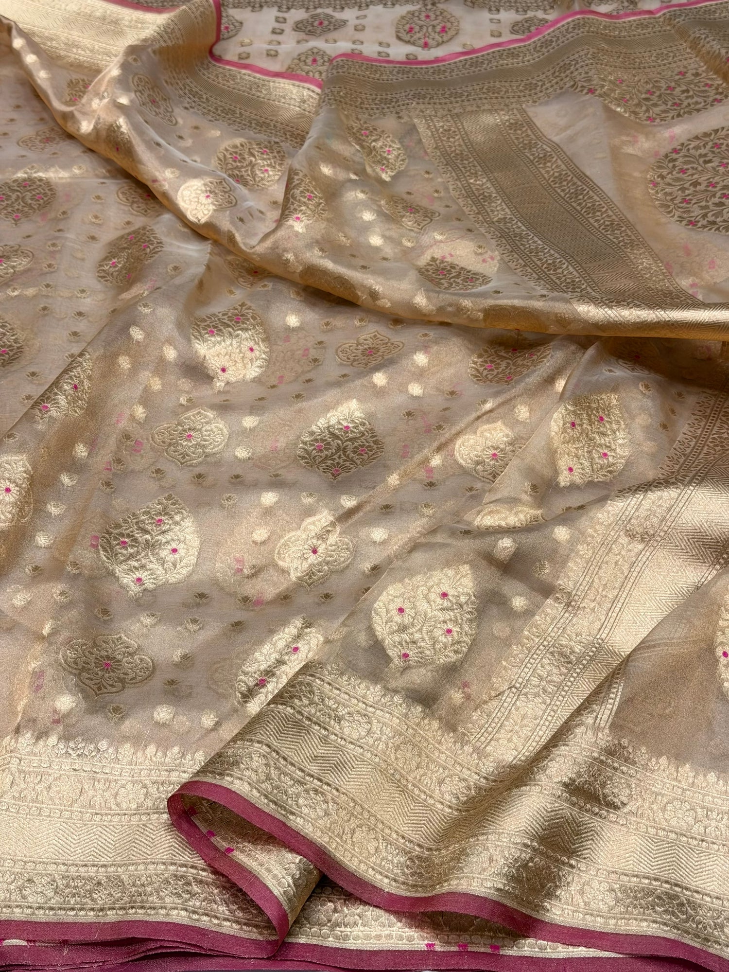 Champagne Gold Pure Banarasi Tissue Silk Saree | Pure Kora Tissue | Cutwork Technique | Lightweight Banarasi Saree