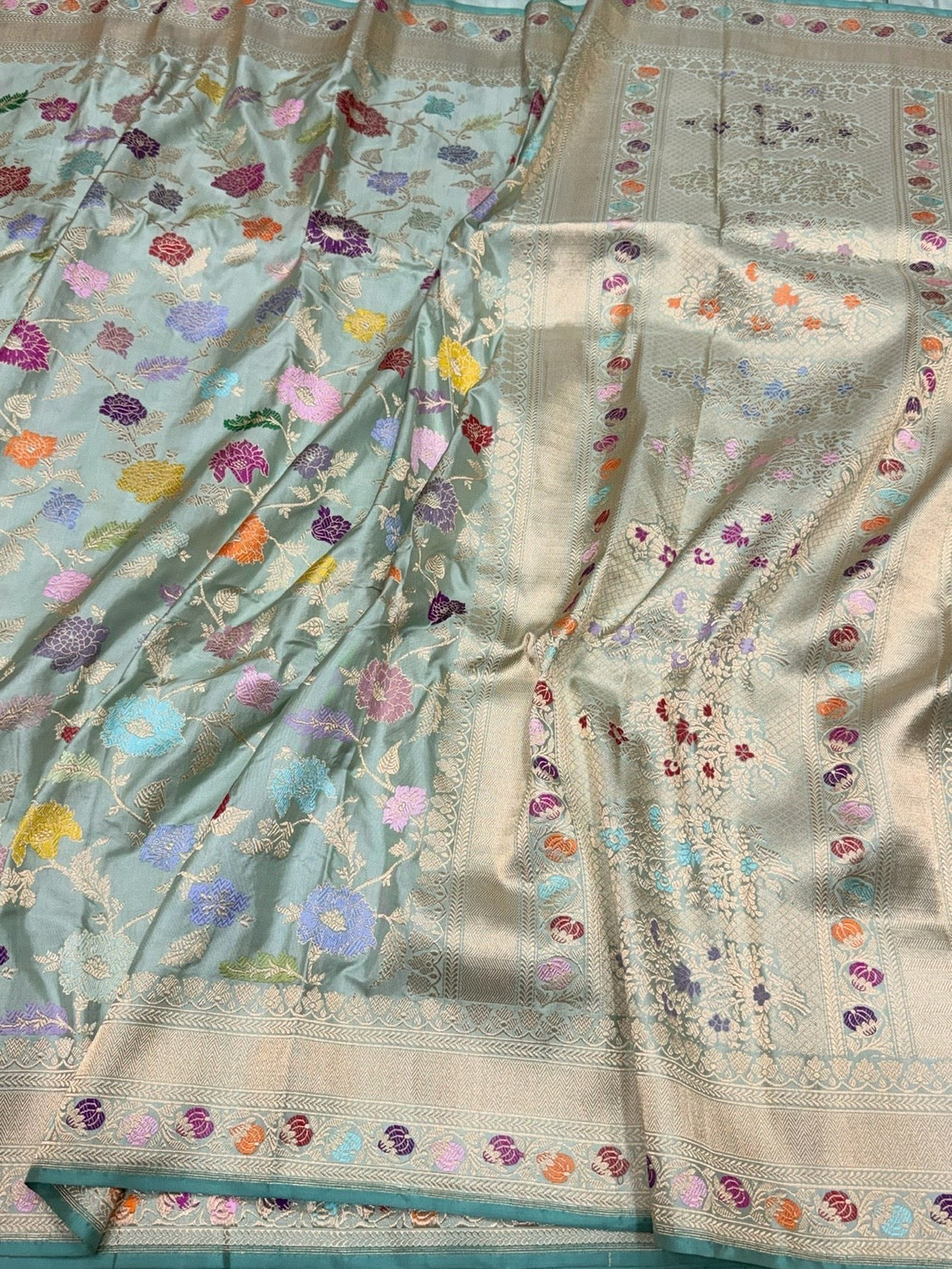 Pista Green Handwoven Pure Banarasi Silk Saree