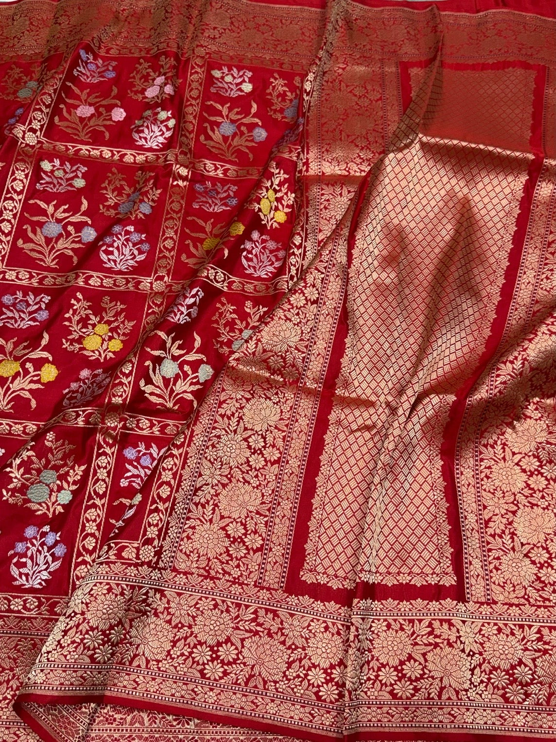 Red Handwoven Pure Banarasi Silk Saree