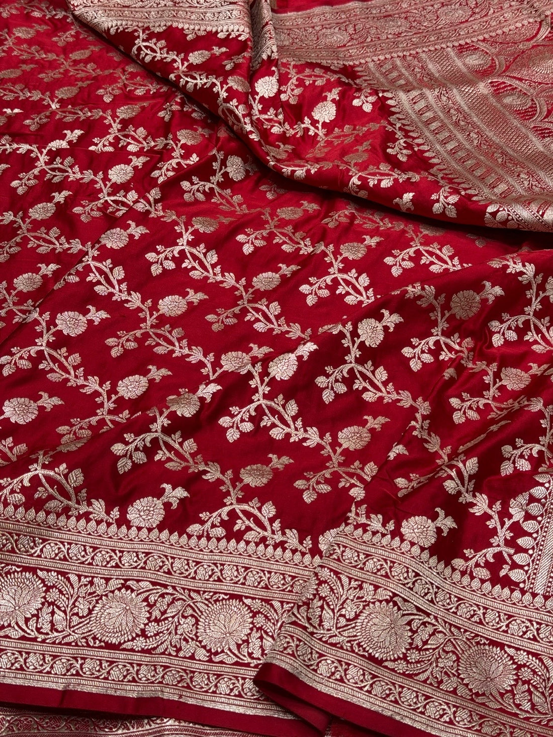 Red Handwoven Vintage Pure Banarasi Satin Silk Saree