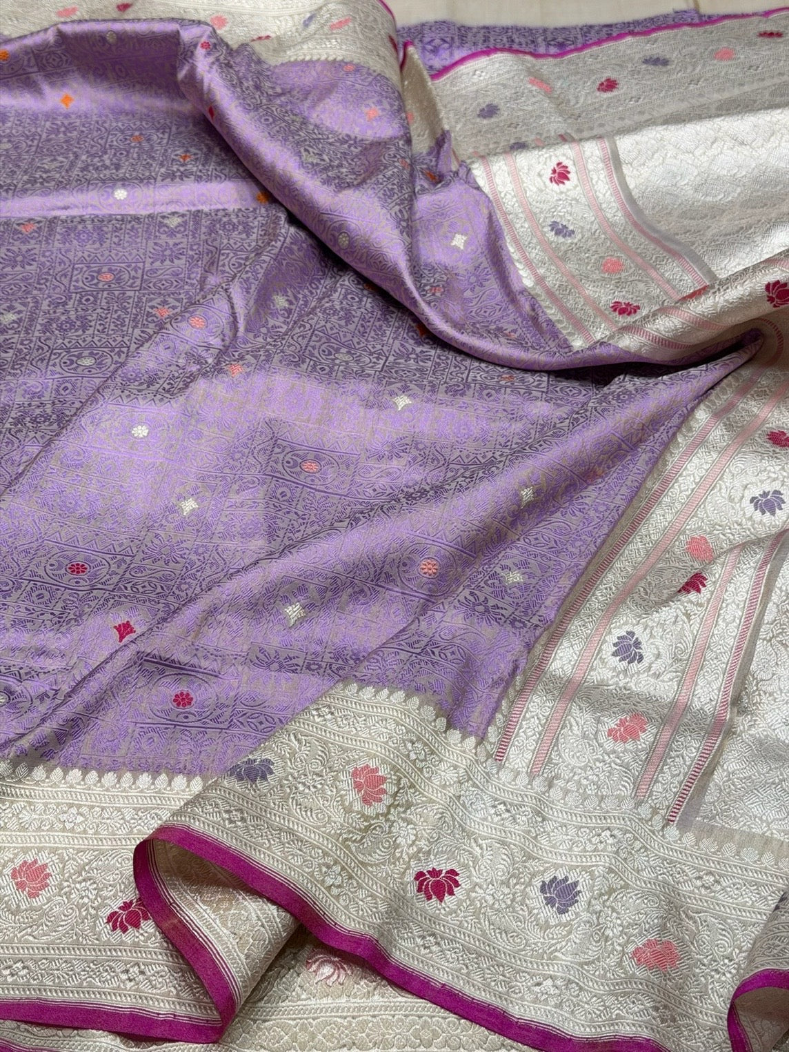 Handwoven Pure Banarasi Tissue Silk Saree – Kadwa Weave in 100% Tissue Silk