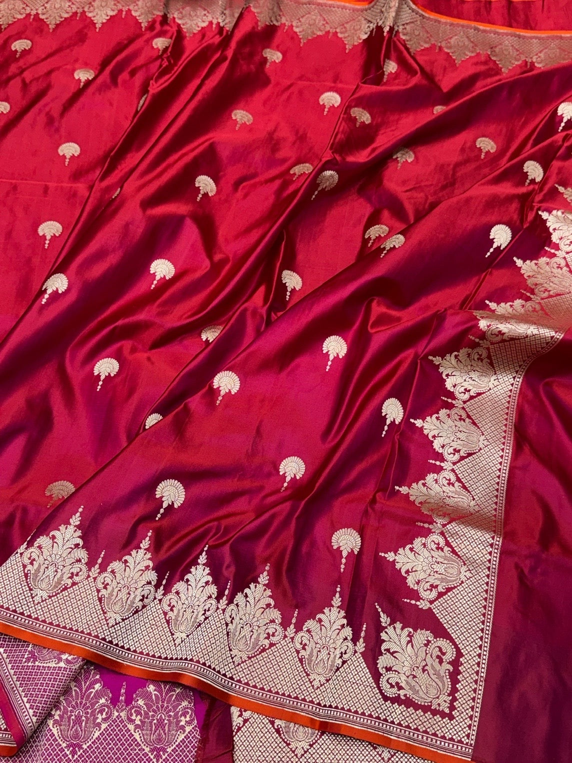 Red Handwoven Pure Banarasi Satin Silk Saree
