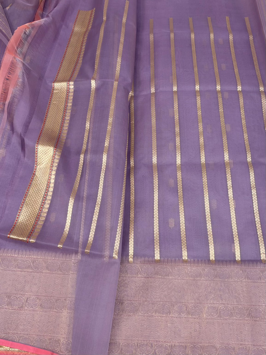 Lavender Handwoven Pure Banarasi Ektara Organza Silk Saree
